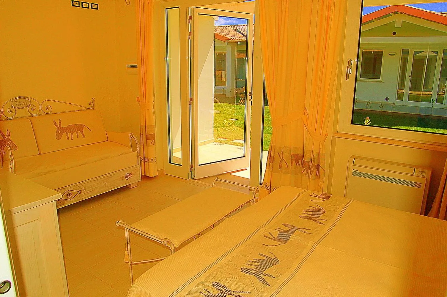 Photo of the whole room in Hotel Budoni Beach