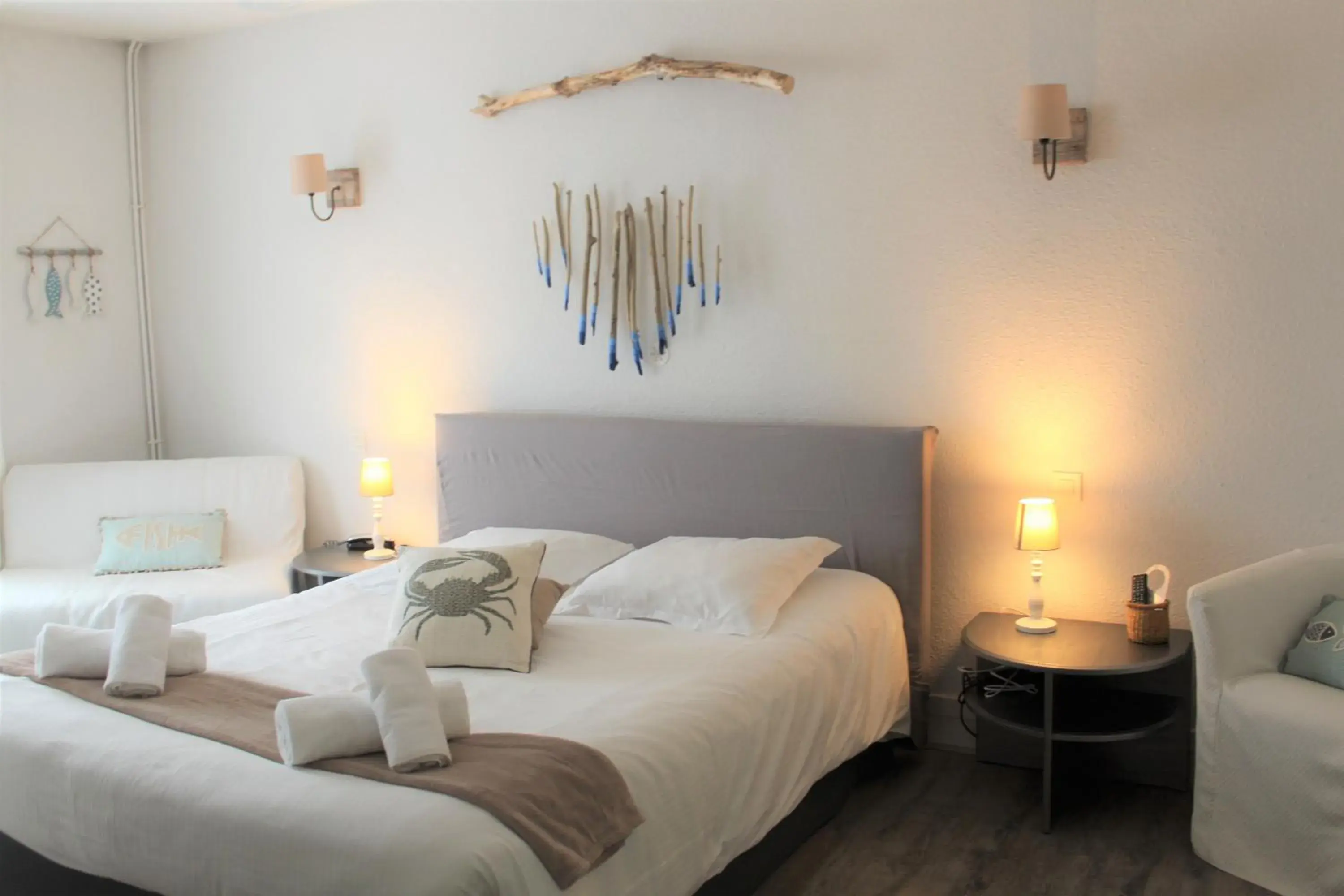 Double Room in Hotel Au Marais Double Room in Hotel Au Marais