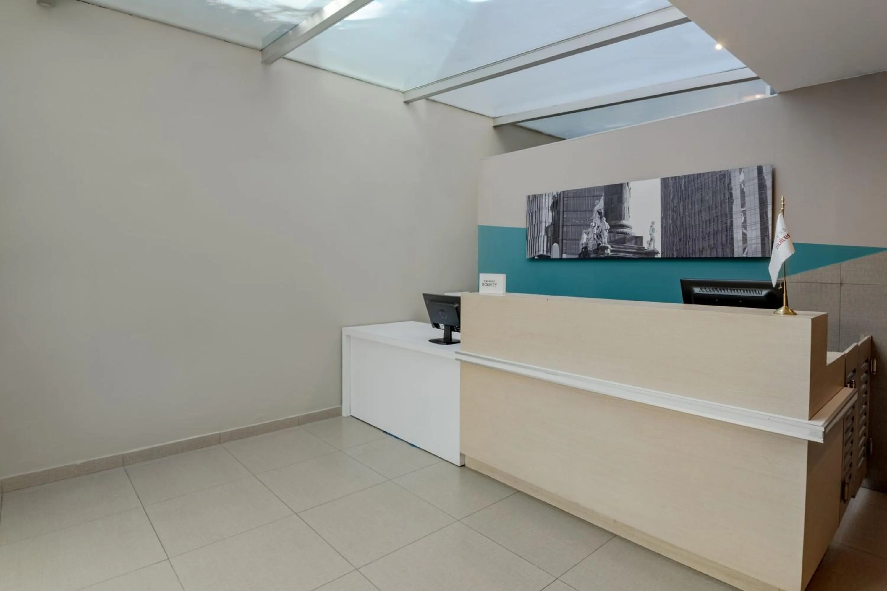 Lobby or reception in City Express Suites by Marriott Ciudad de México Anzures