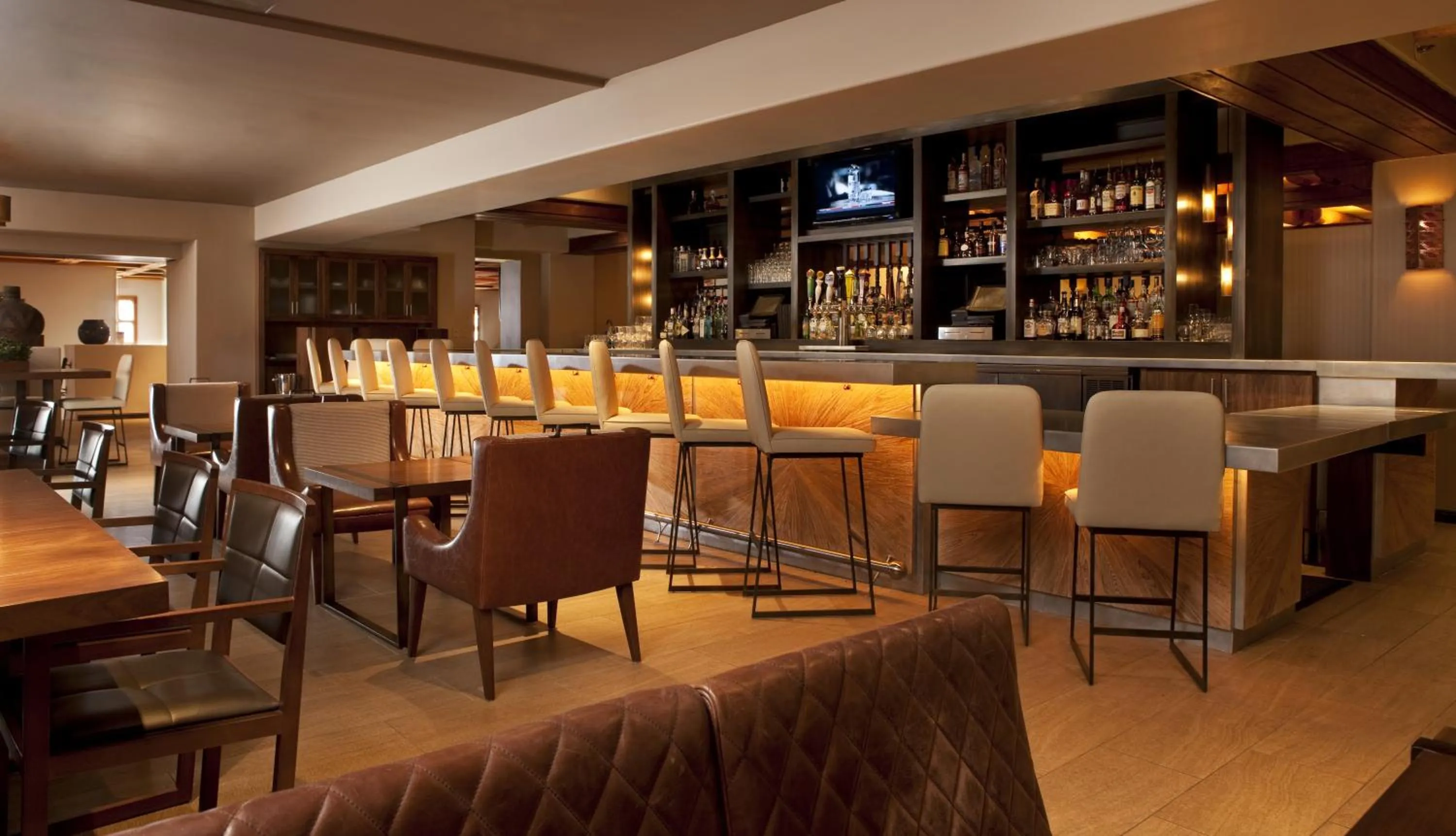 Lounge or bar in Eldorado Hotel and Spa