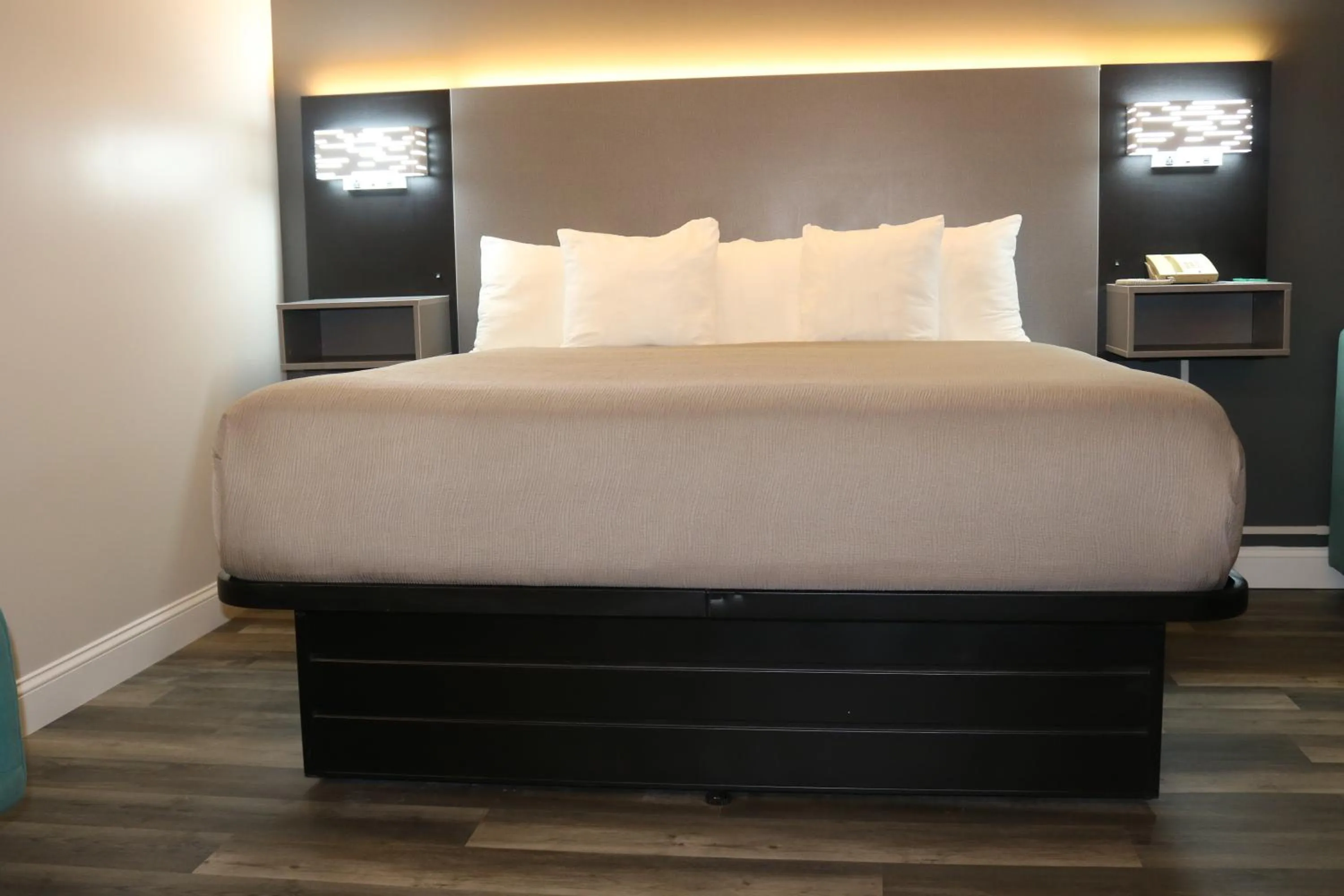 Bed in Quality Inn Bangor Airport