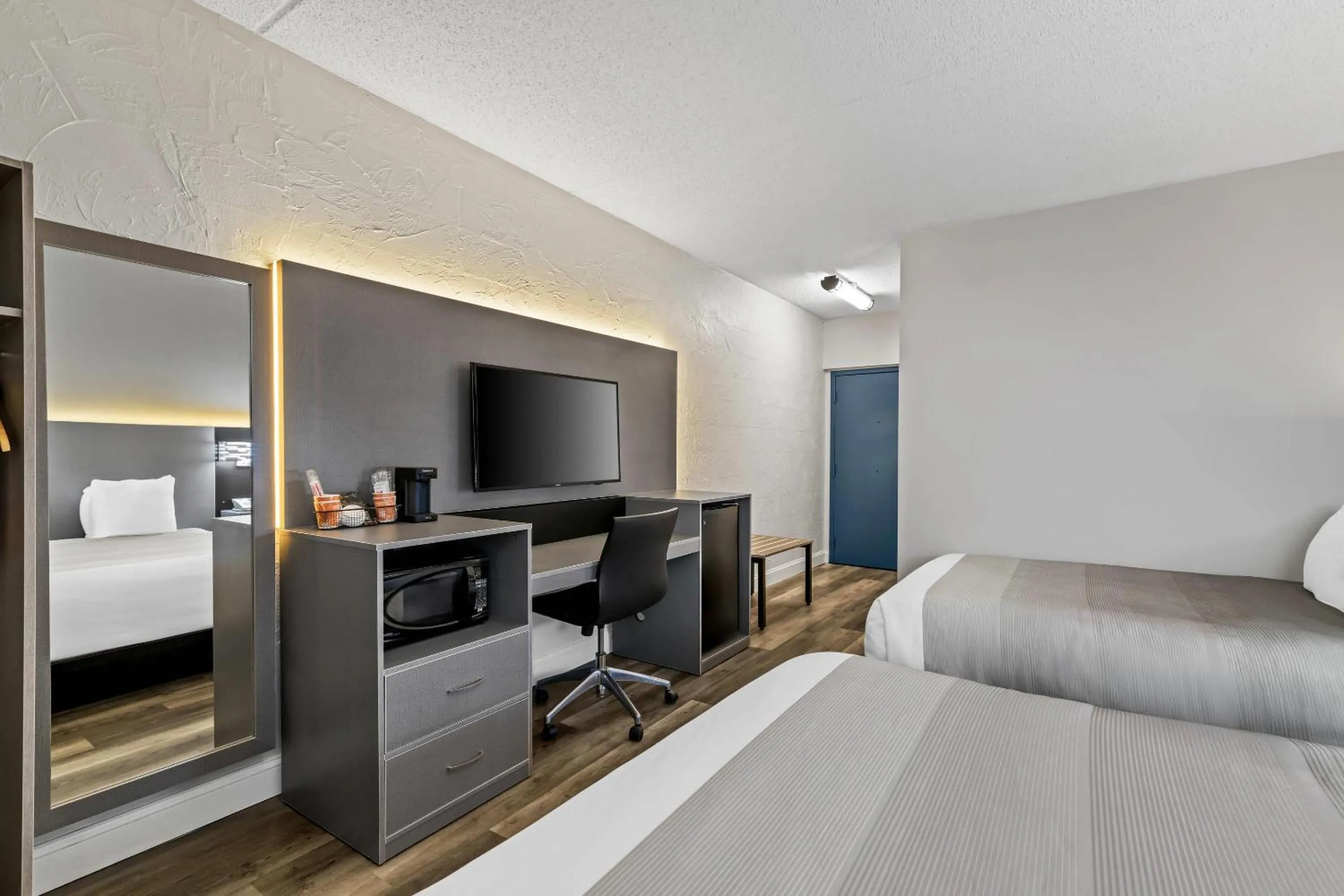 Bedroom, Bed in Quality Inn Bangor Airport