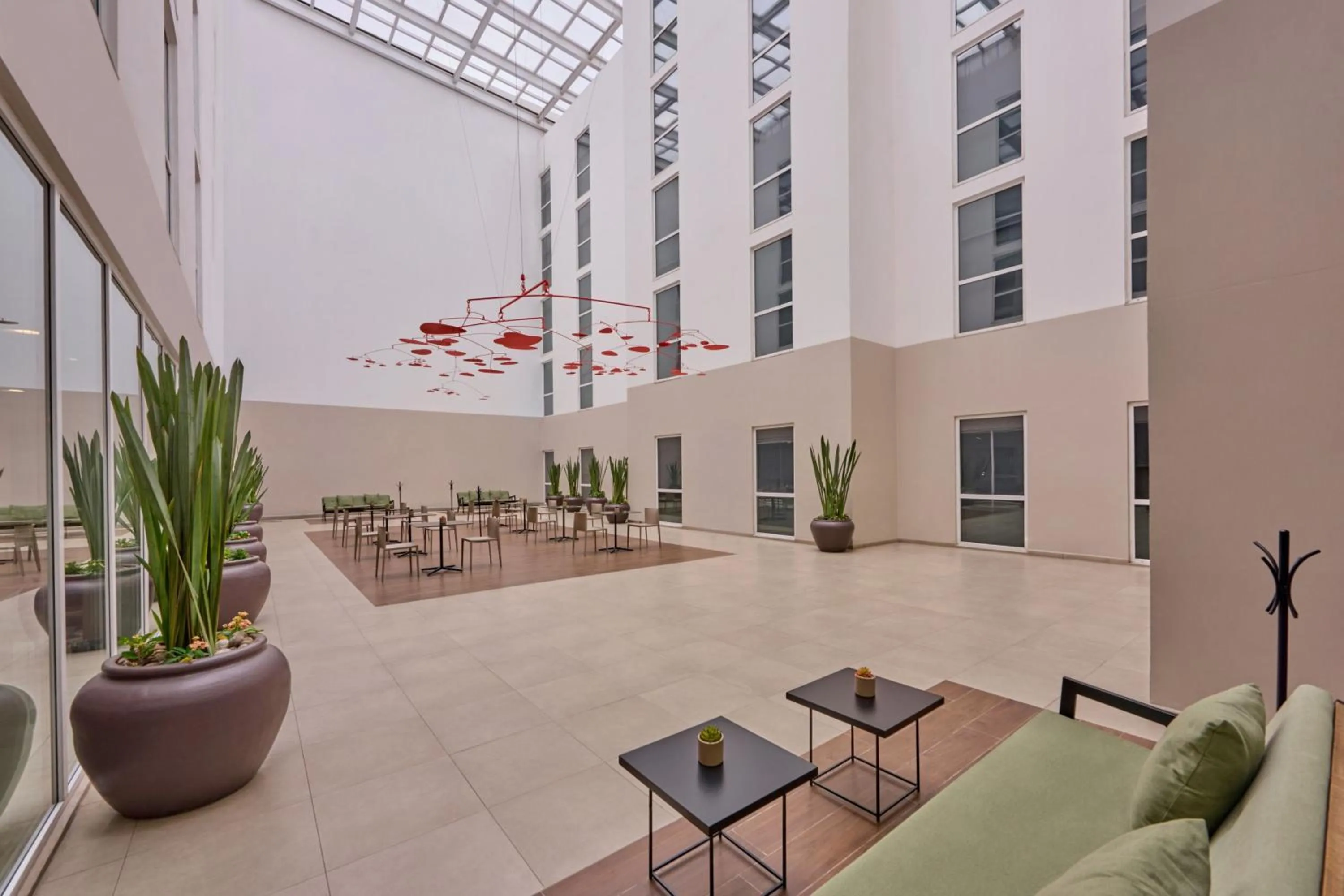 Property building in City Express Plus by Marriott Ciudad de México Insurgentes Sur