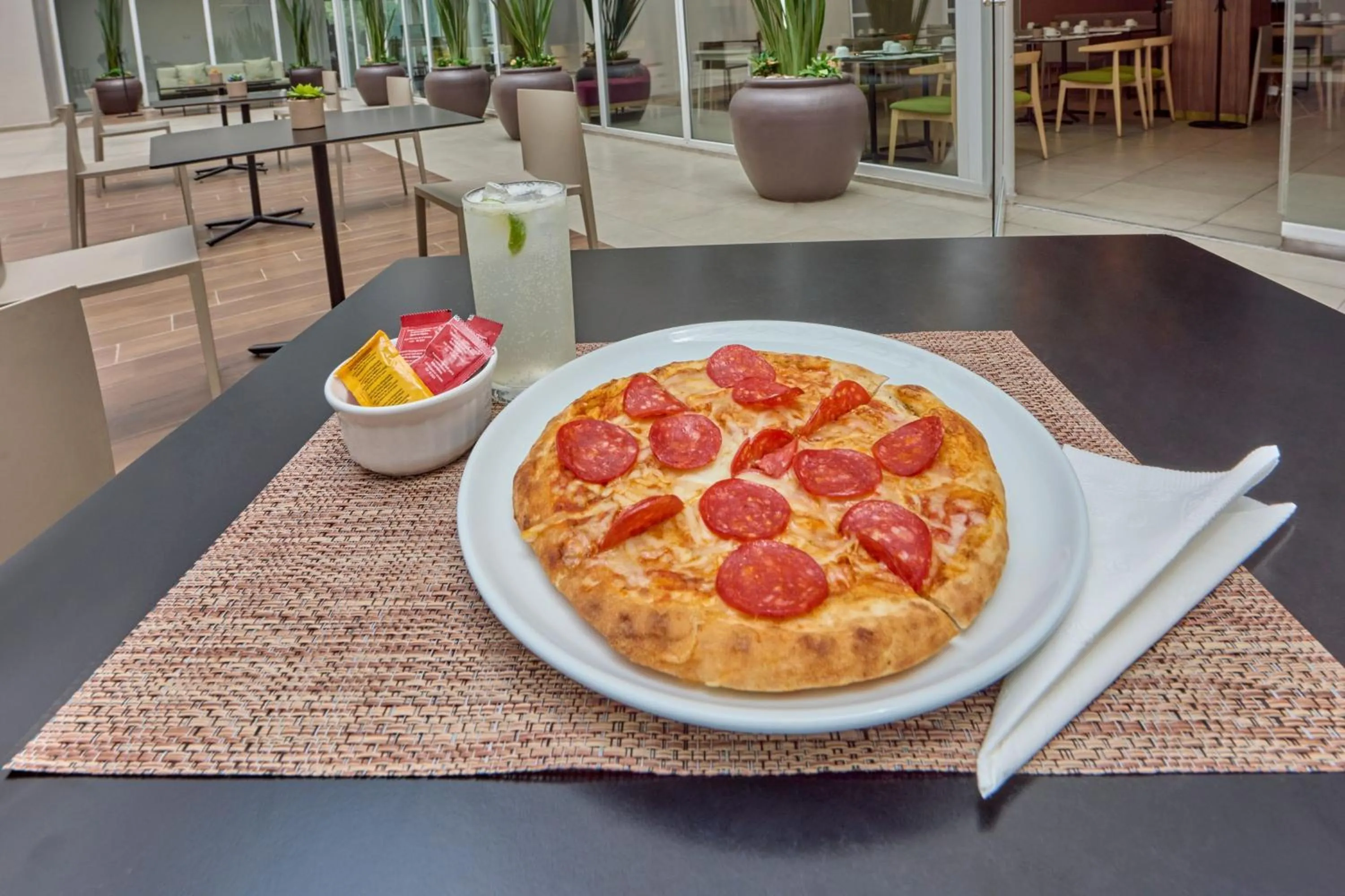 Restaurant/places to eat in City Express Plus by Marriott Ciudad de México Insurgentes Sur