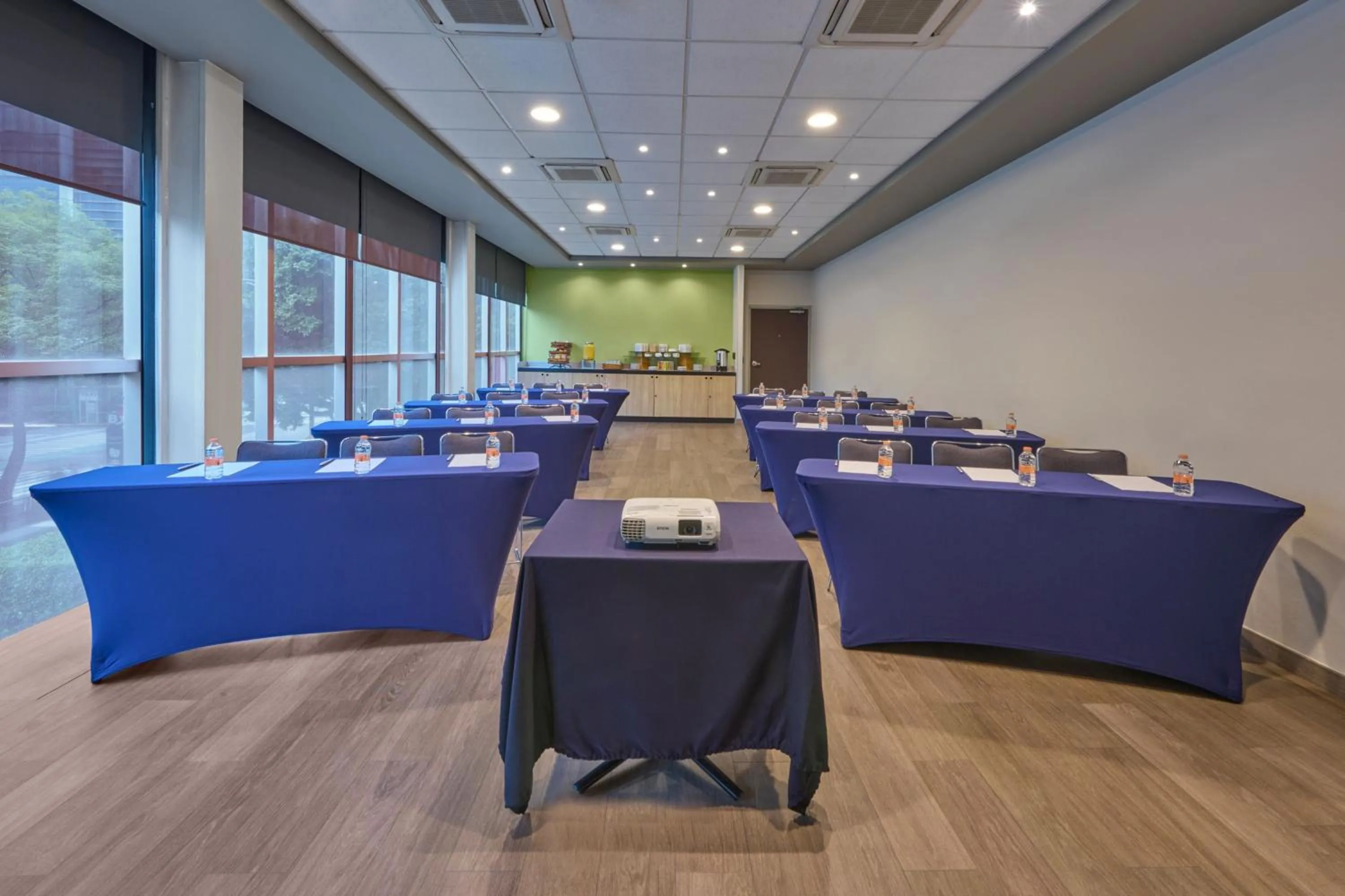 Meeting/conference room in City Express Plus by Marriott Ciudad de México Insurgentes Sur