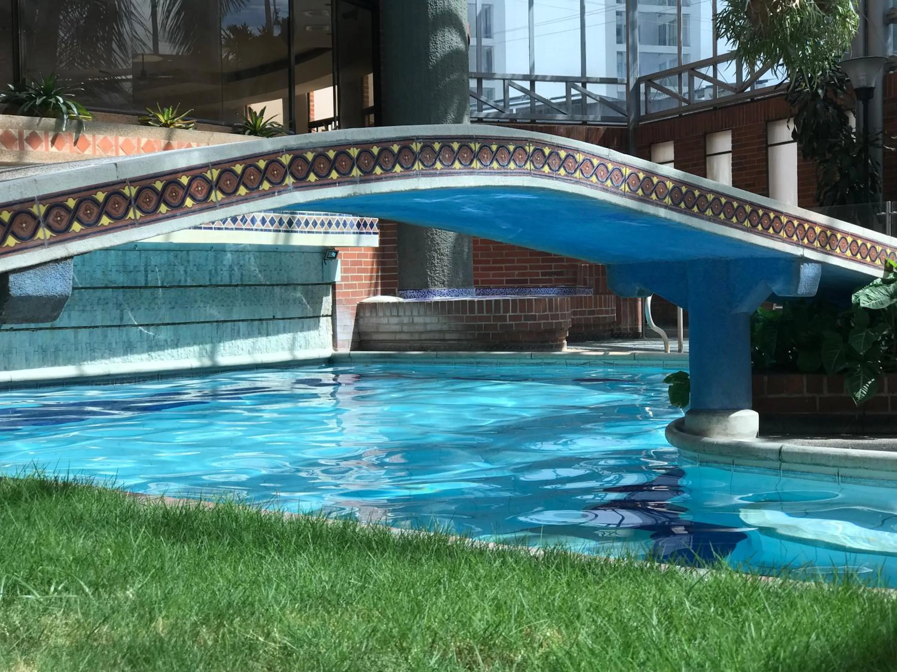 Swimming pool in Casa Morales Hotel Internacional y Centro de Convenciones