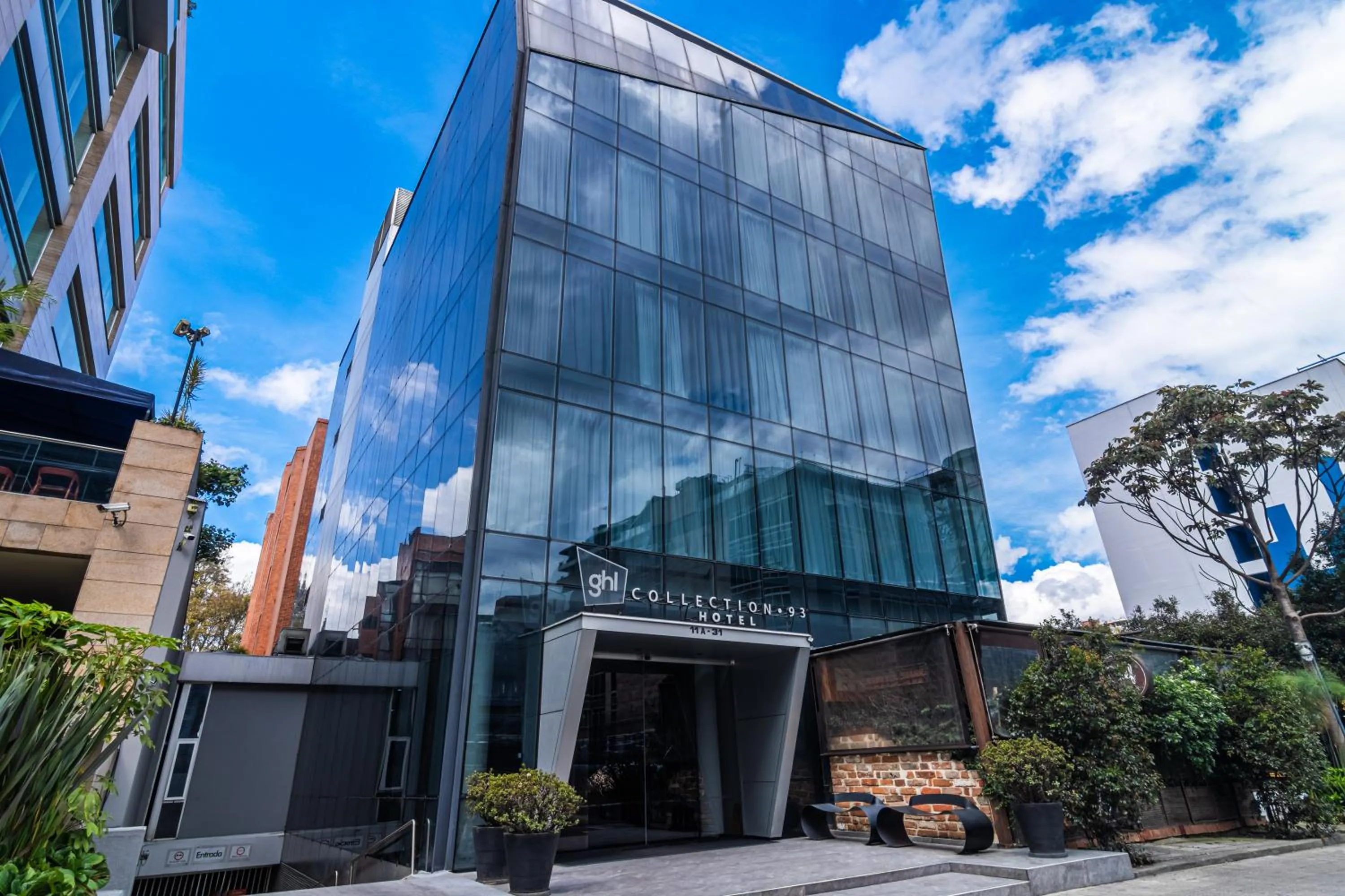 Property building in GHL Collection 93