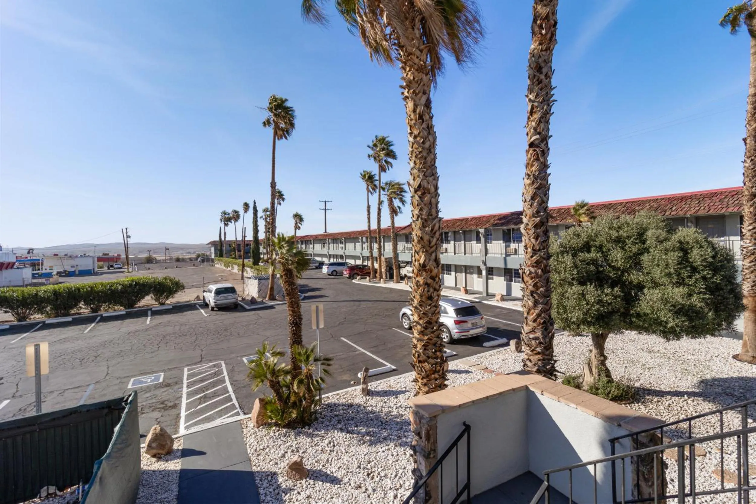 Property building in Economy Inn Barstow