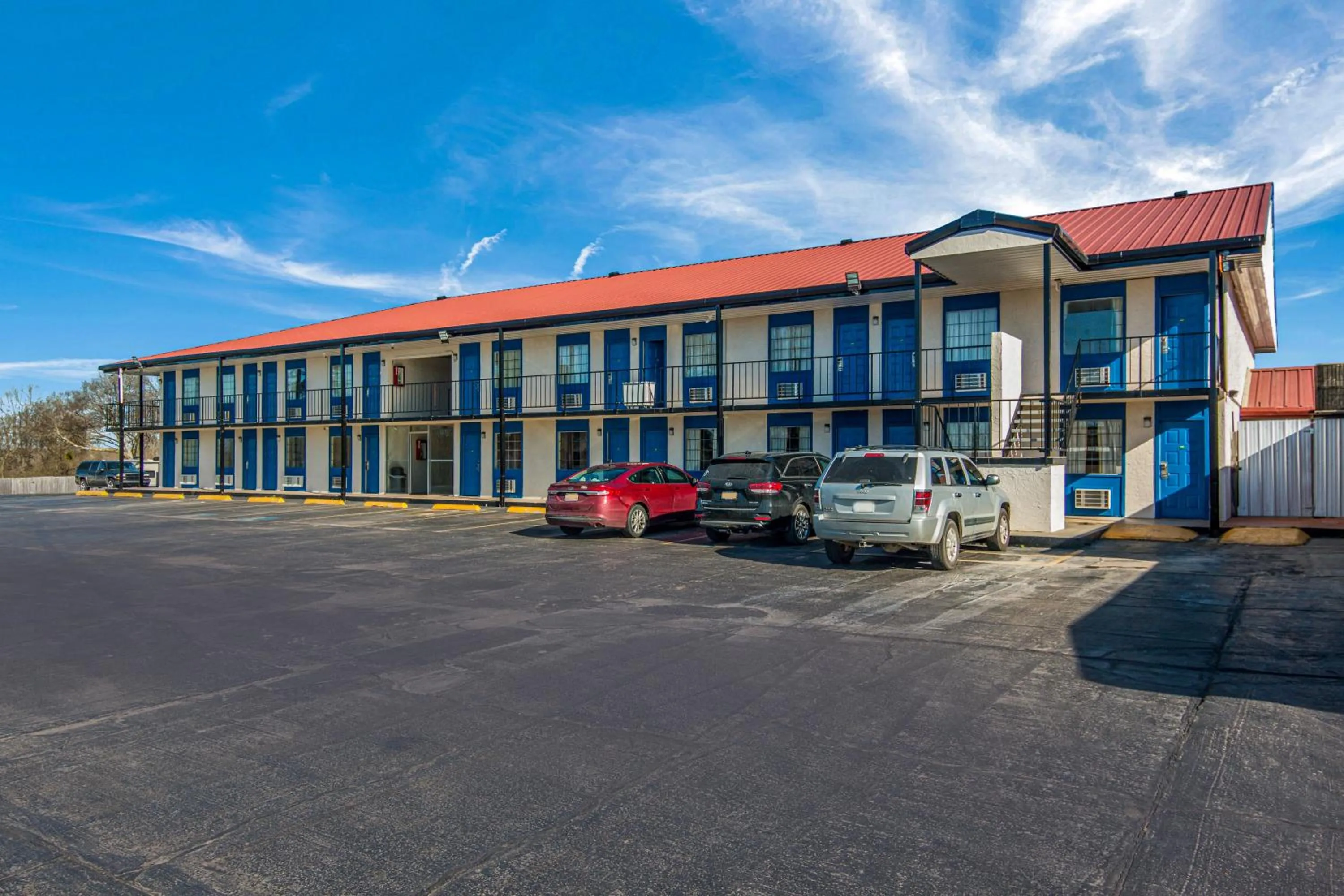 Property building in Rodeway Inn Broken Bow-Hochatown