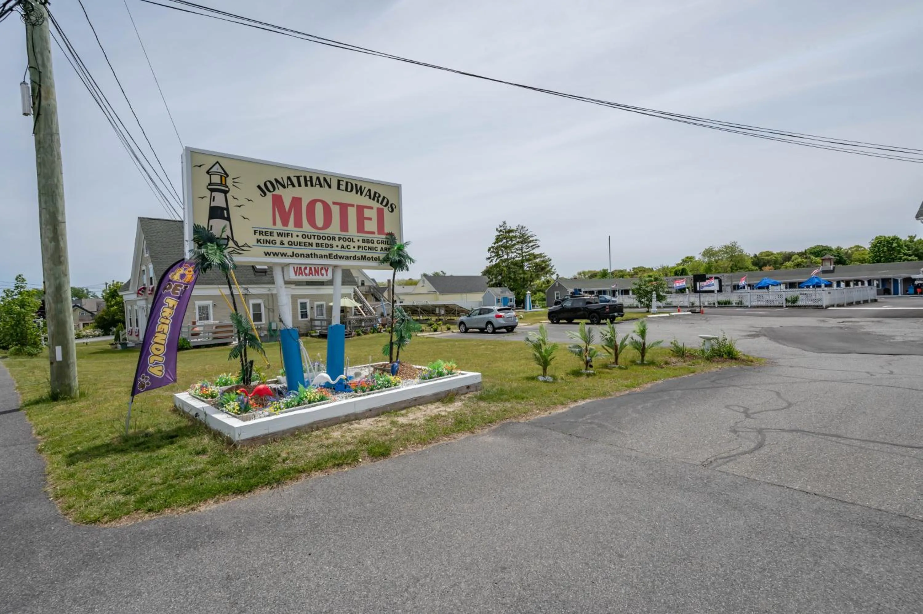 Jonathan Edwards Motel