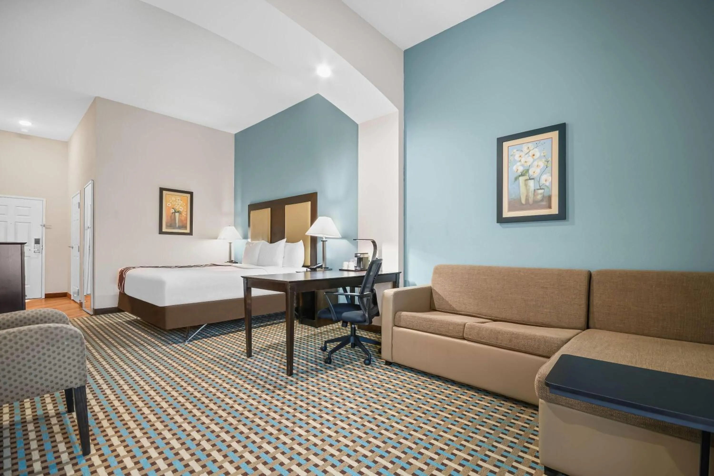 Bed in La Quinta by Wyndham Stonington-Mystic Area