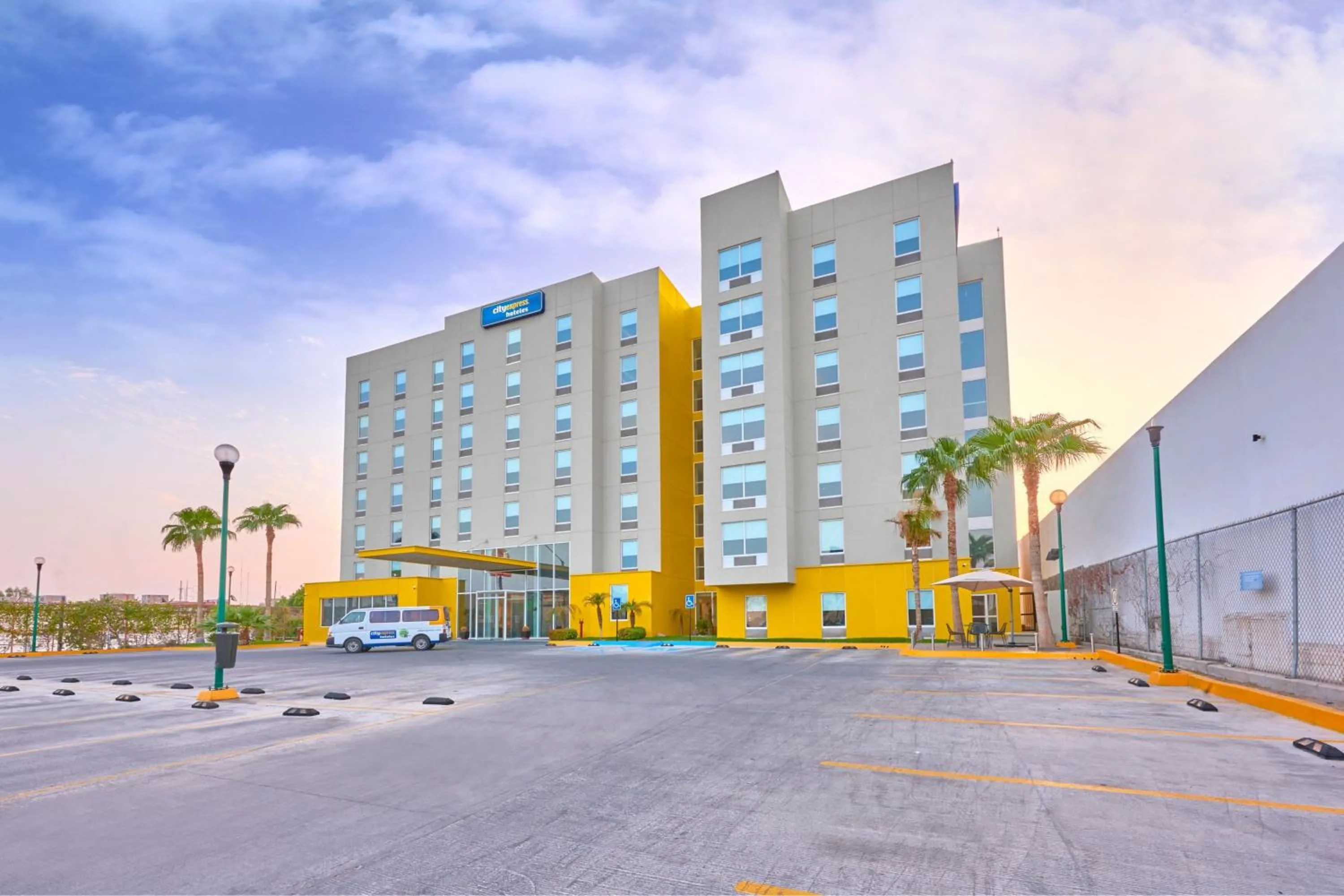 Property building in City Express by Marriott Mexicali