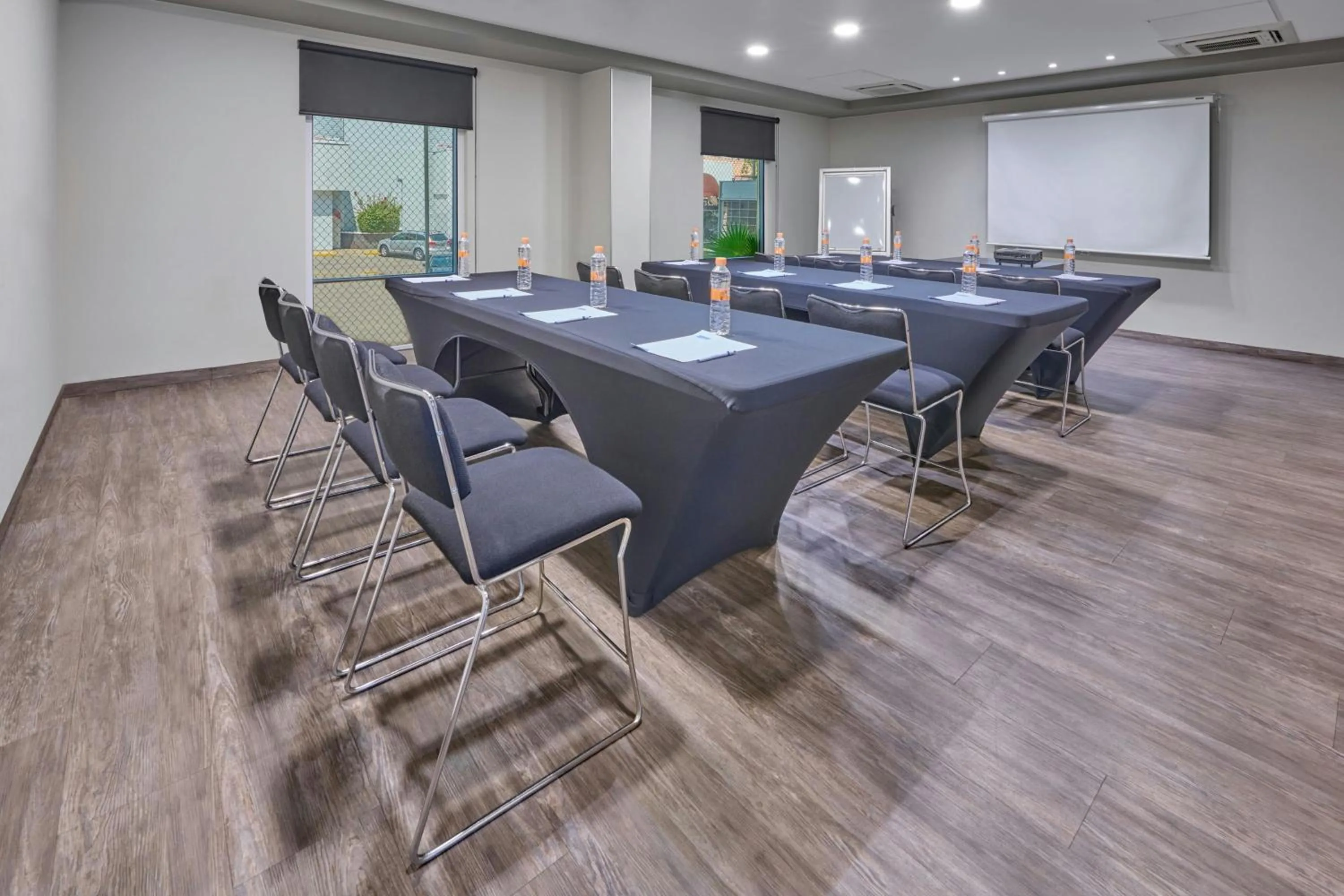 Meeting/conference room in City Express by Marriott Mexicali