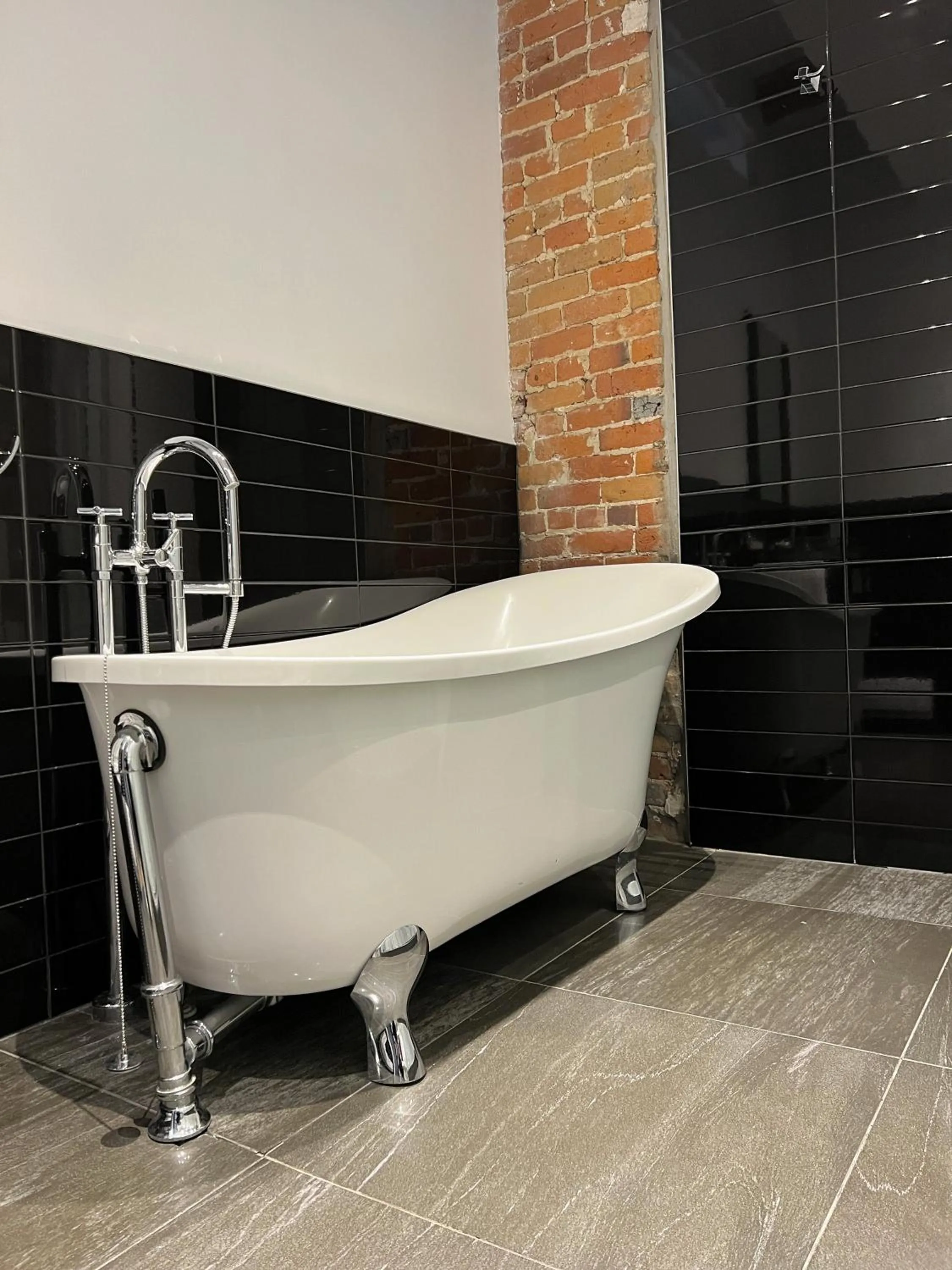 Bathroom in Lofts du Vieux-Port by Gray Collection
