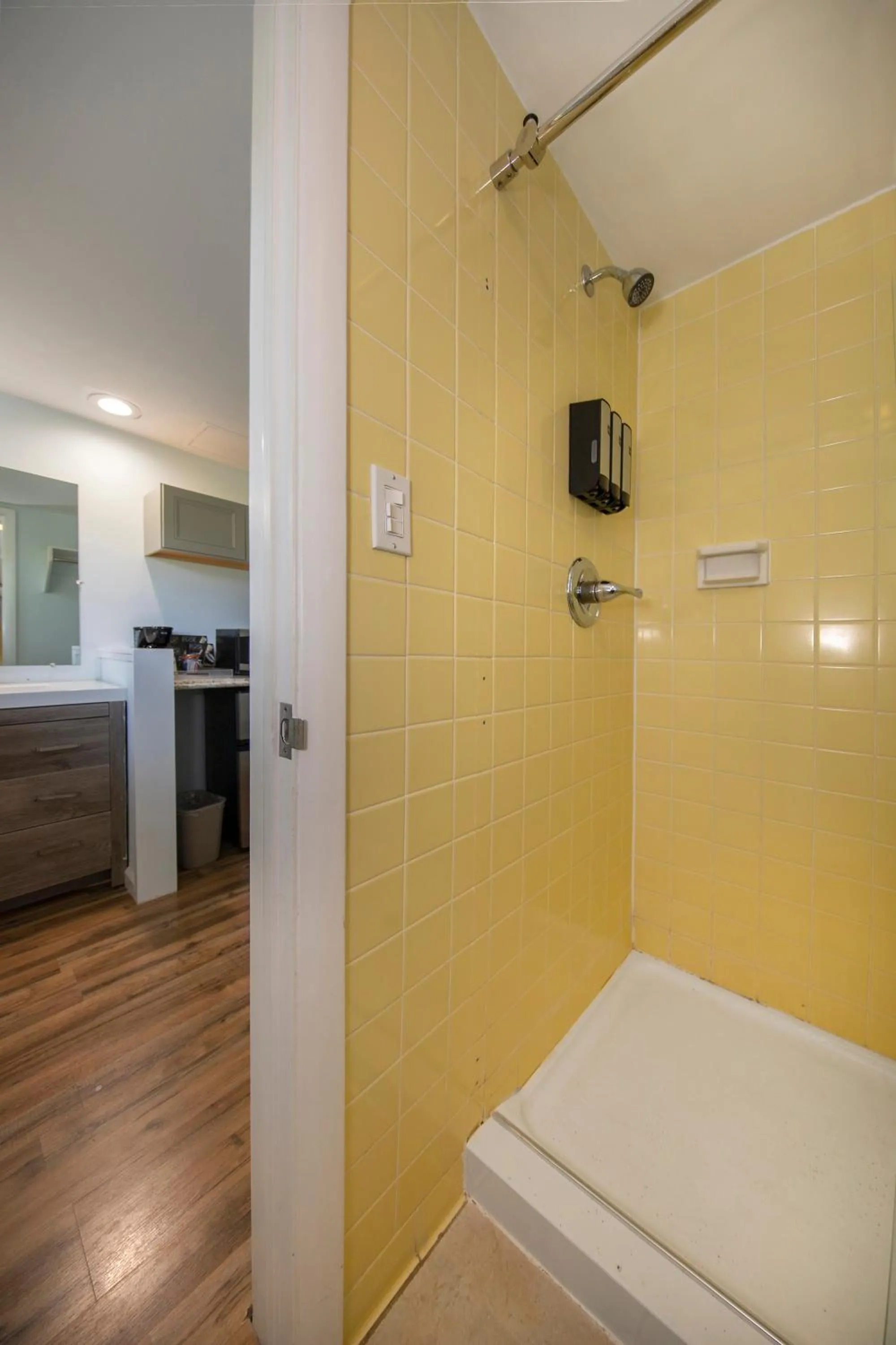 Shower in Silver Ridge Lodge