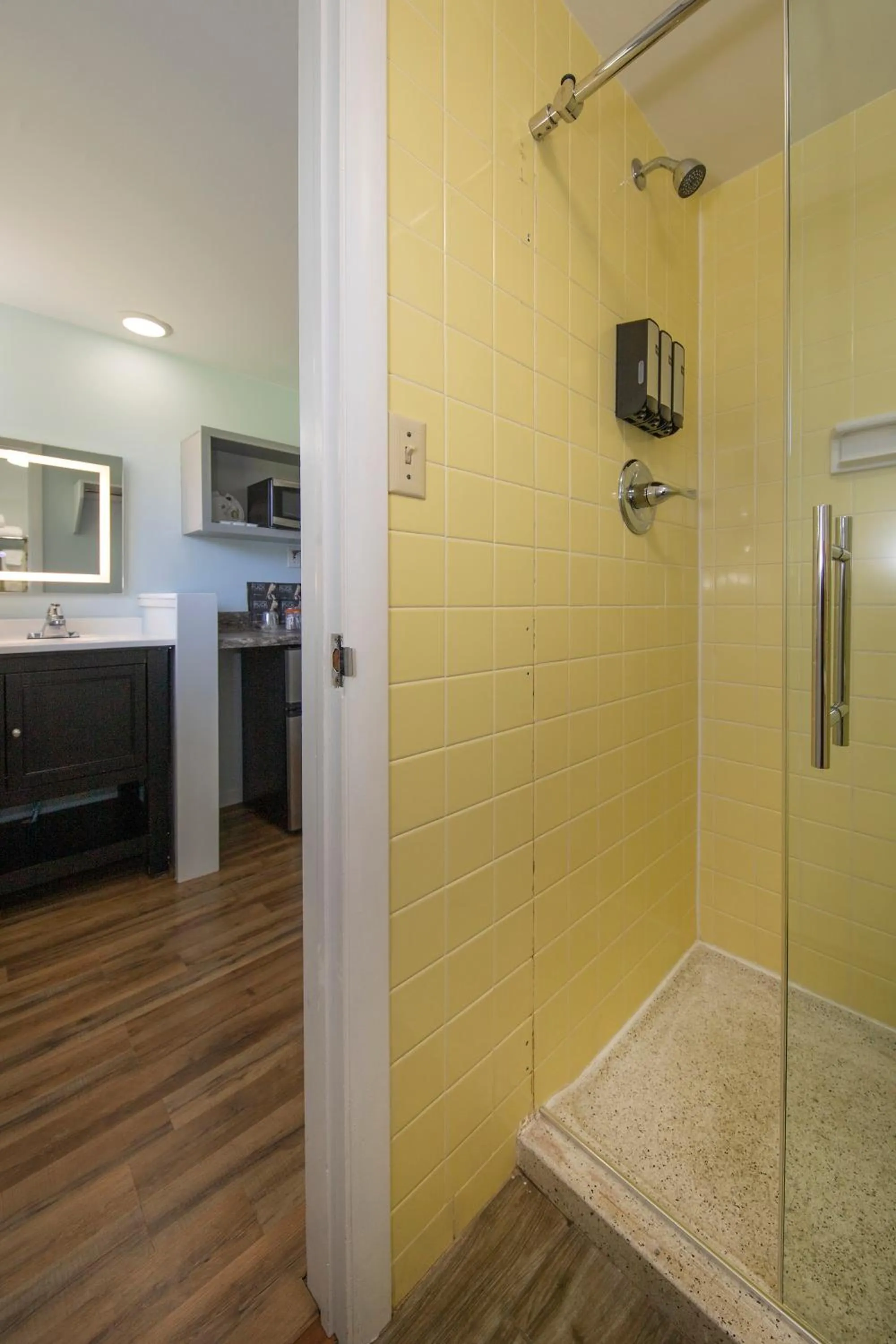 Shower in Silver Ridge Lodge