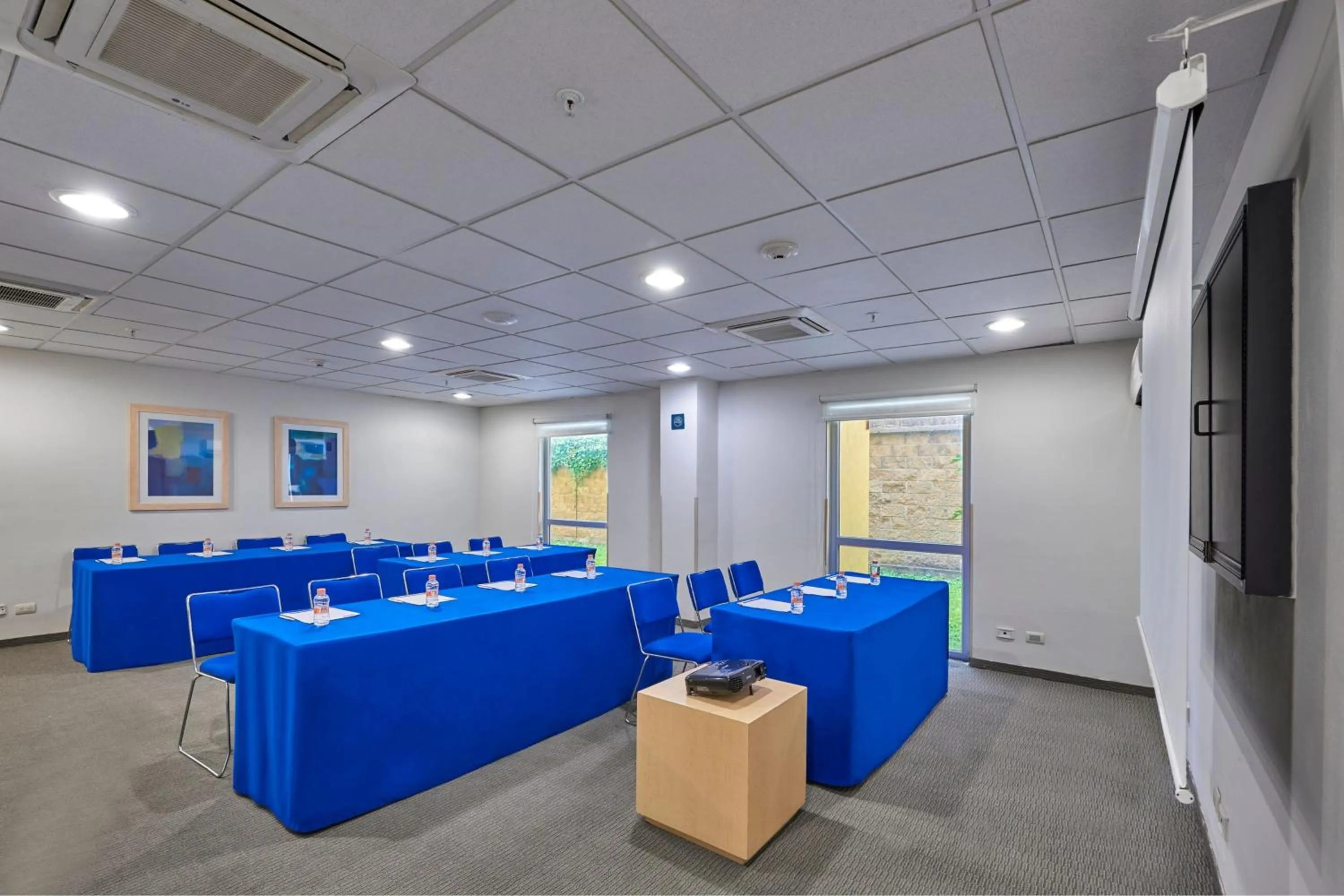 Meeting/conference room in City Express by Marriott Minatitlán