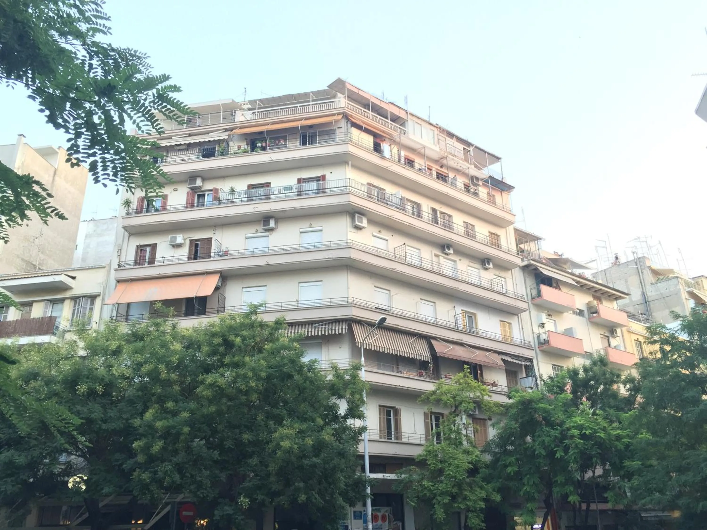 Property building in The 4 Travellers Thessaloniki