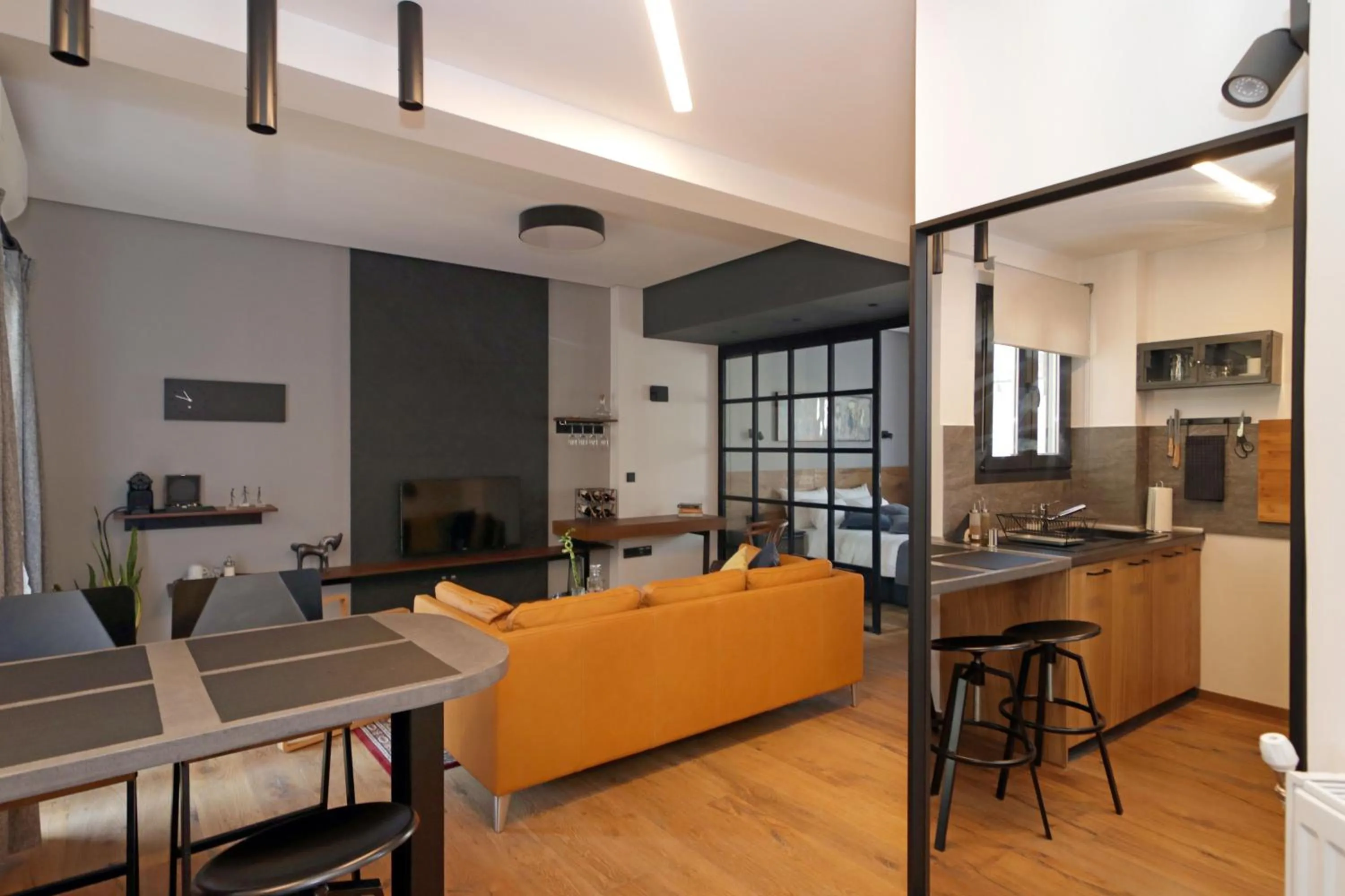 Living room in The 4 Travellers Thessaloniki