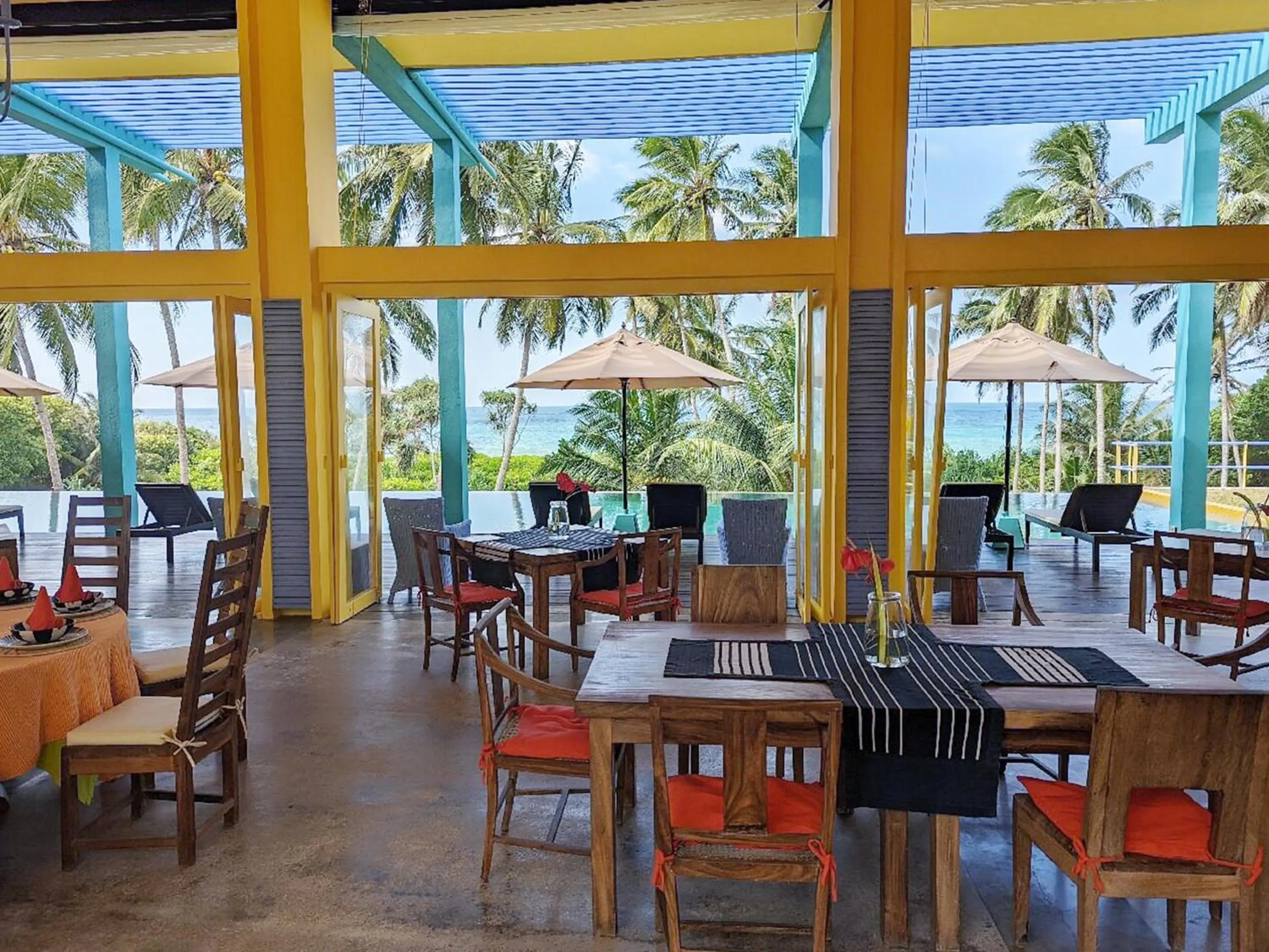 Restaurant/places to eat in Buckingham Place