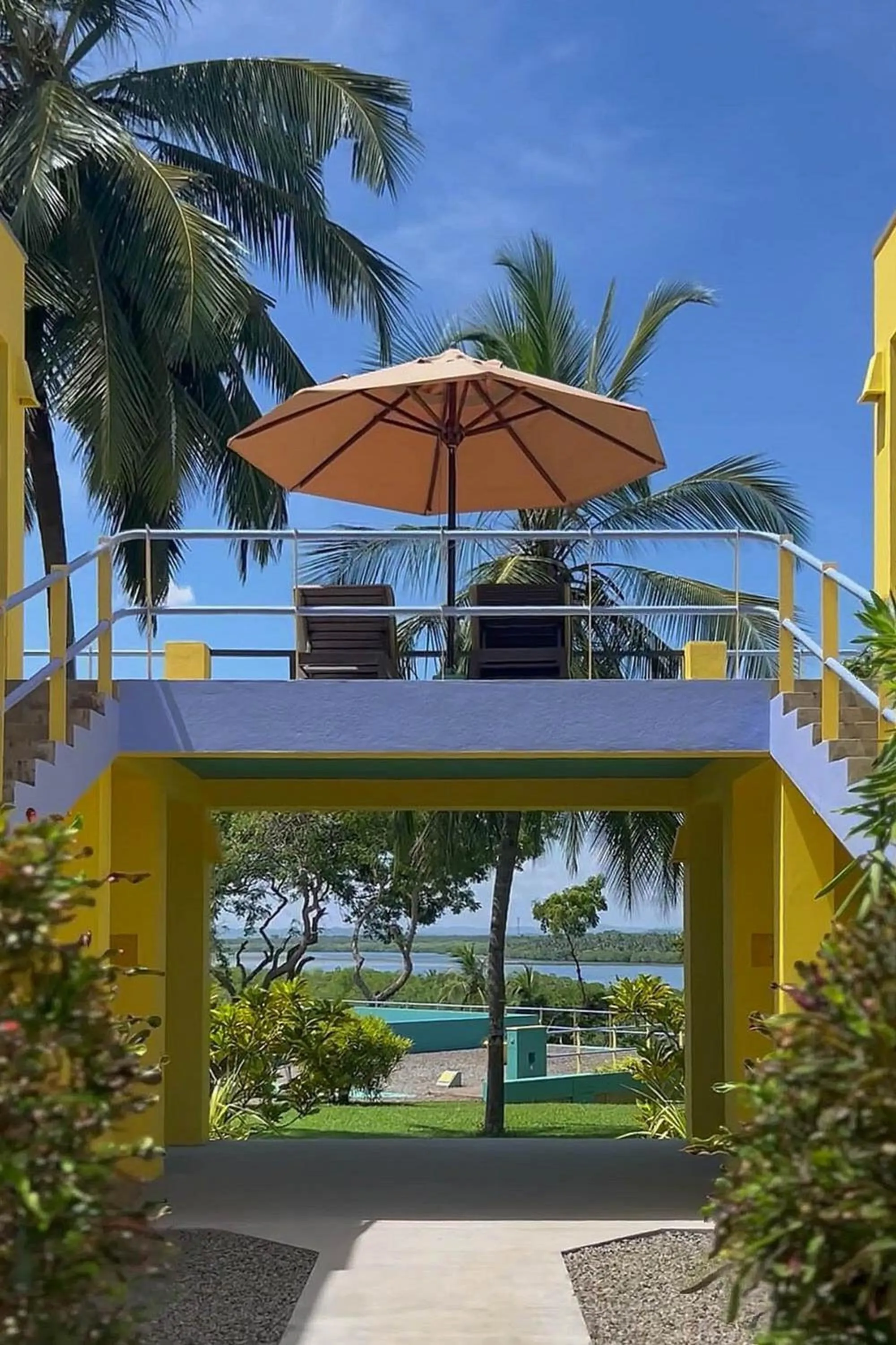 Property building in Buckingham Place