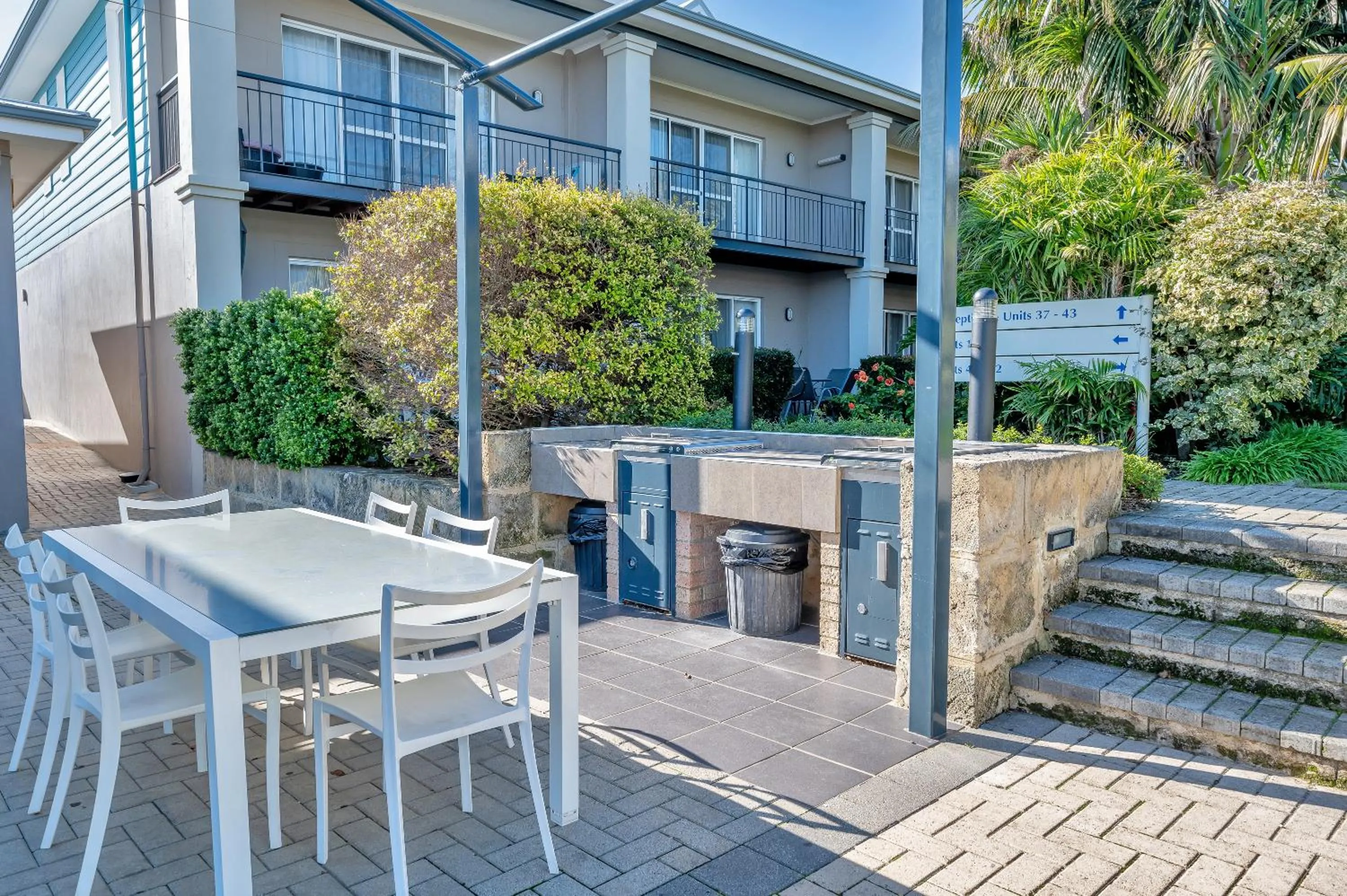 C Mandurah Apartment Resort