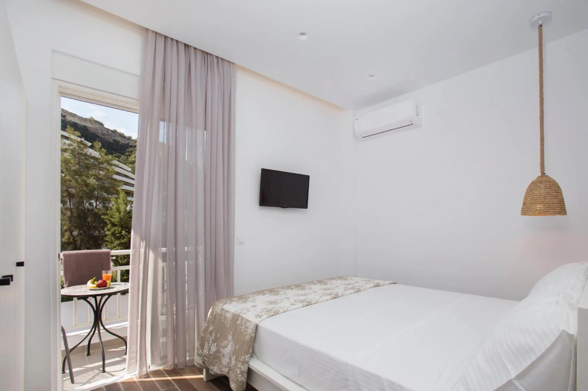 Bed in Elenis Philoxenia