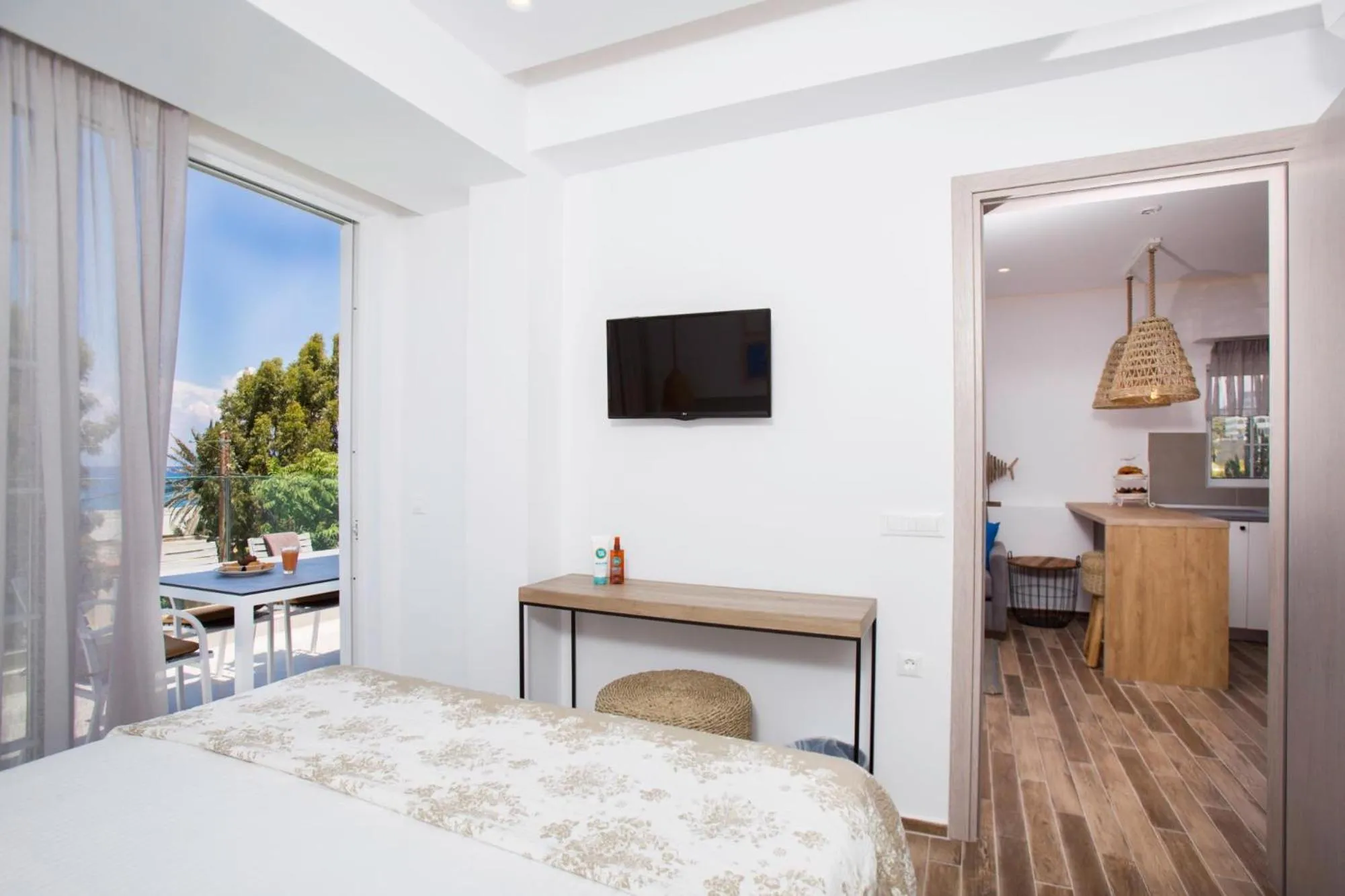 Bed in Elenis Philoxenia