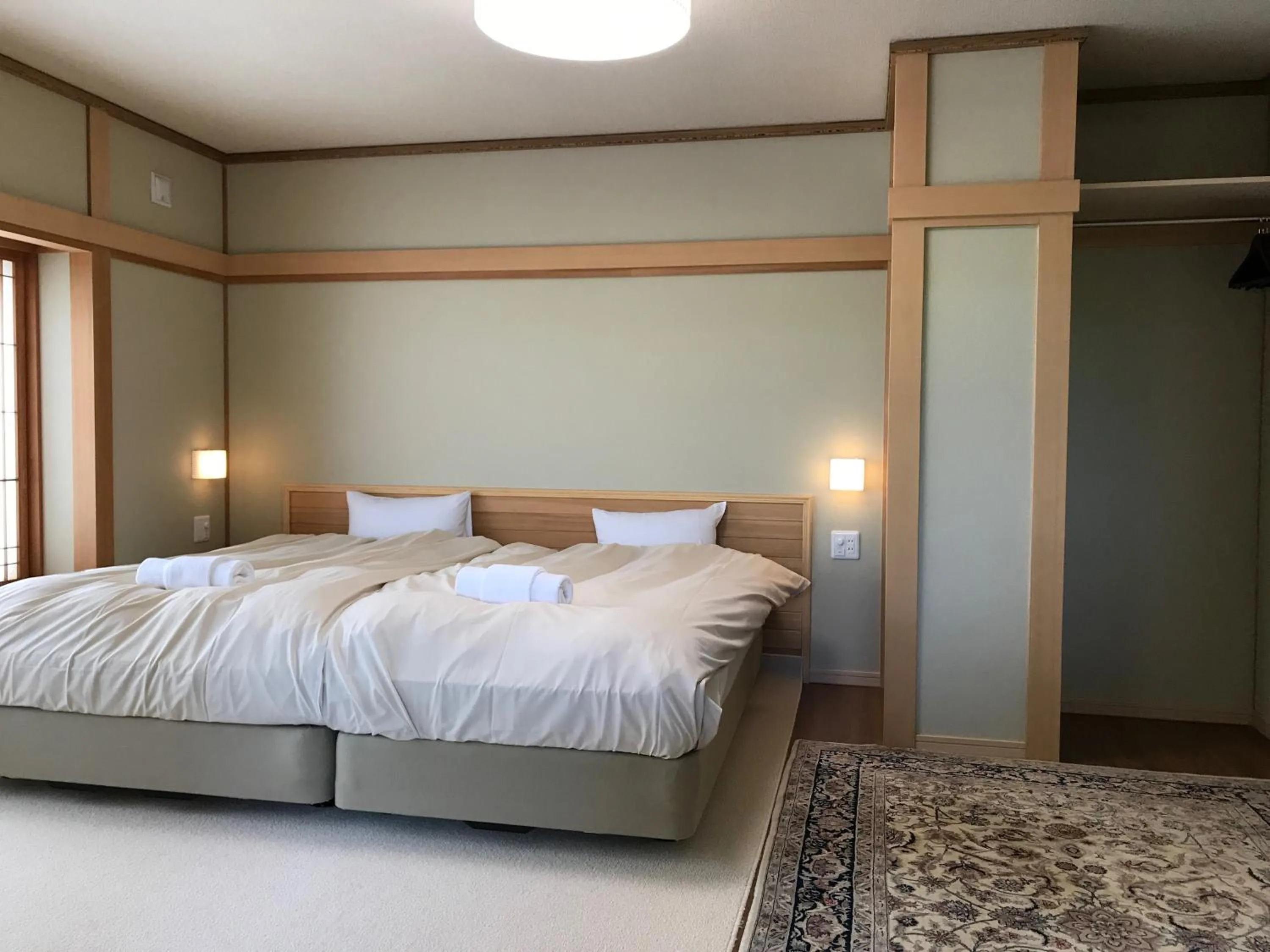 Bedroom, Bed in Tsuru Apartments
