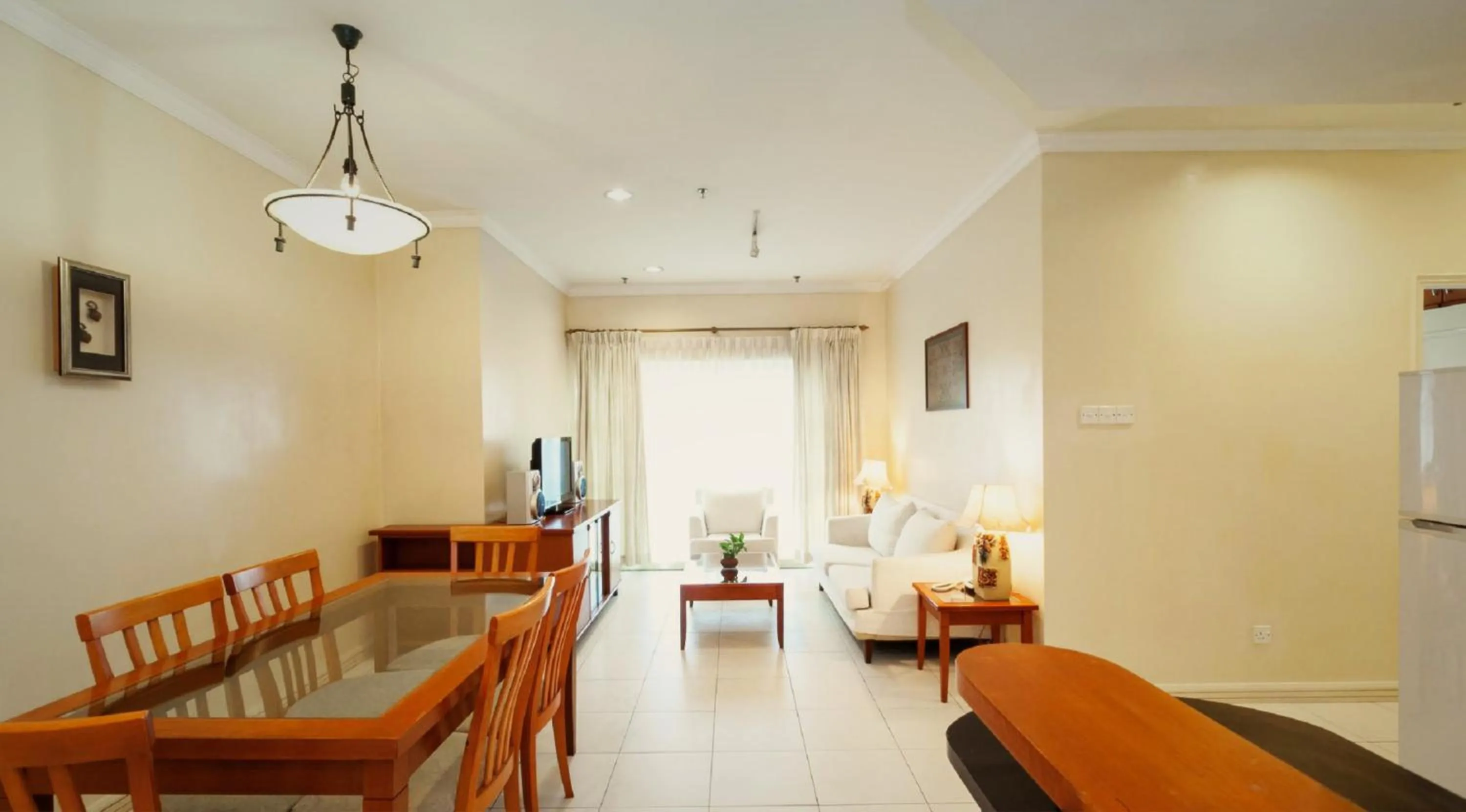 Living room in StayInn Gateway Hotel Apartment