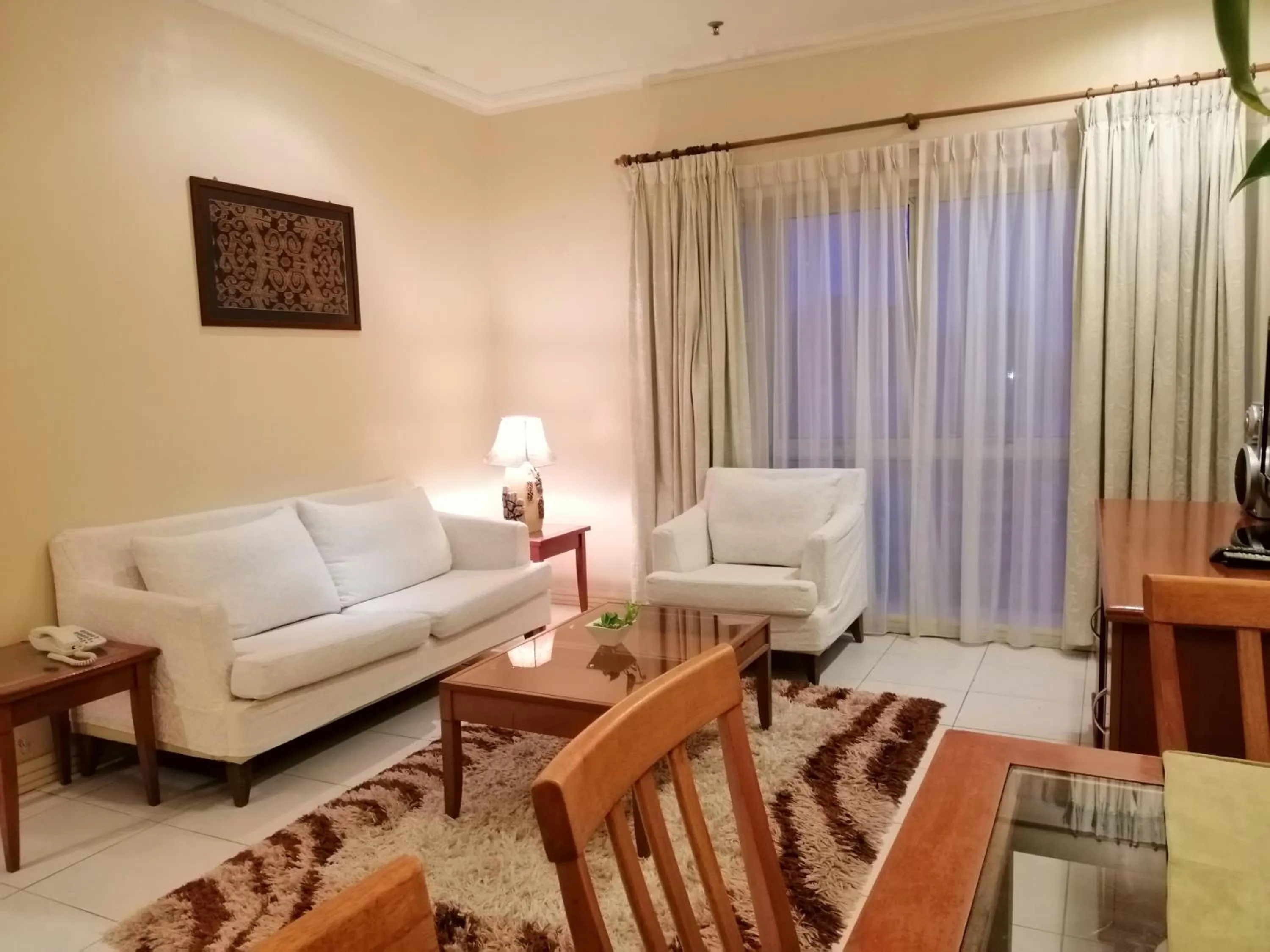 Living room in StayInn Gateway Hotel Apartment