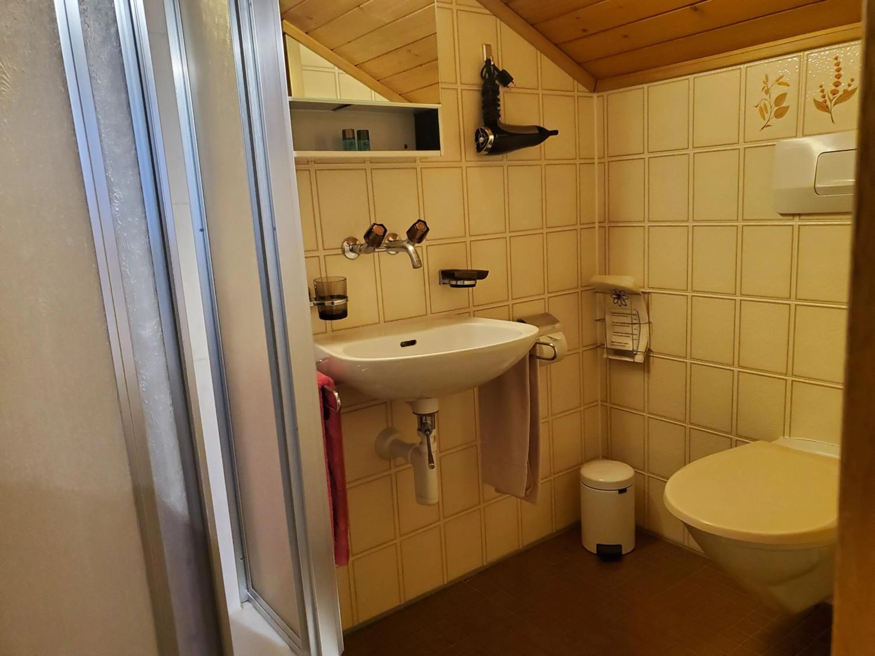 Bathroom in Hotel Garni Alpenruh