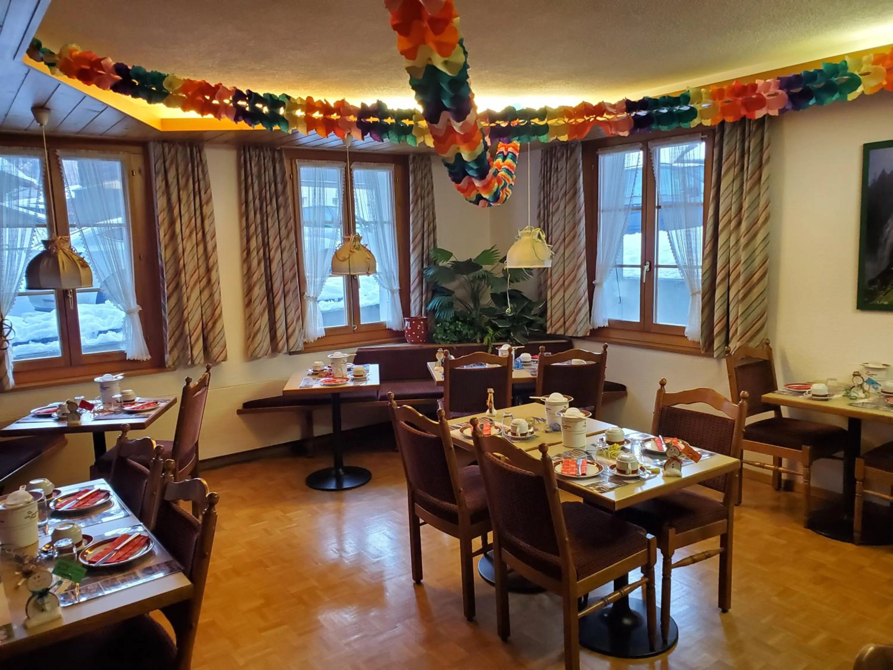 Breakfast in Hotel Garni Alpenruh