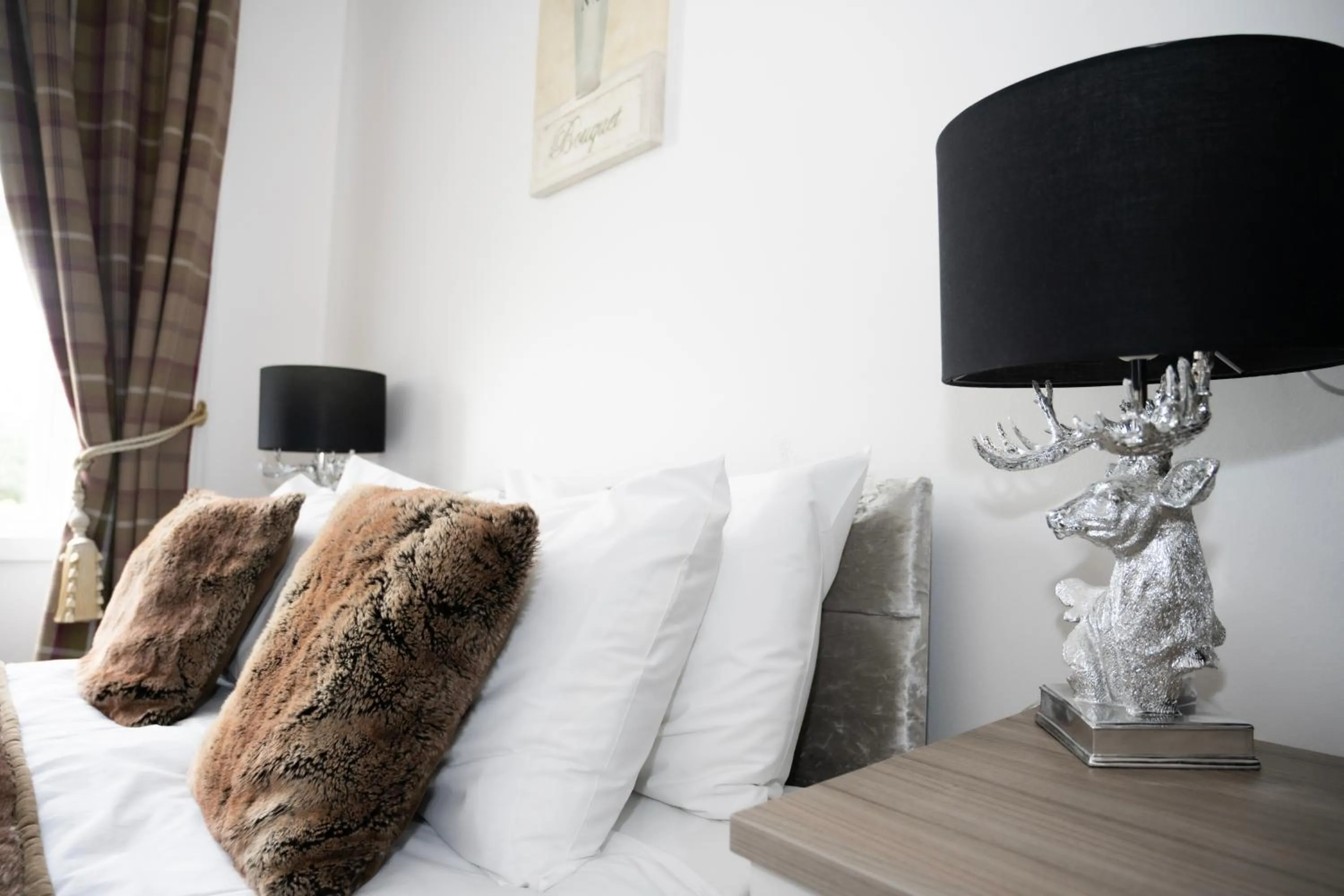 Bedroom in Haughton Arms Hotel