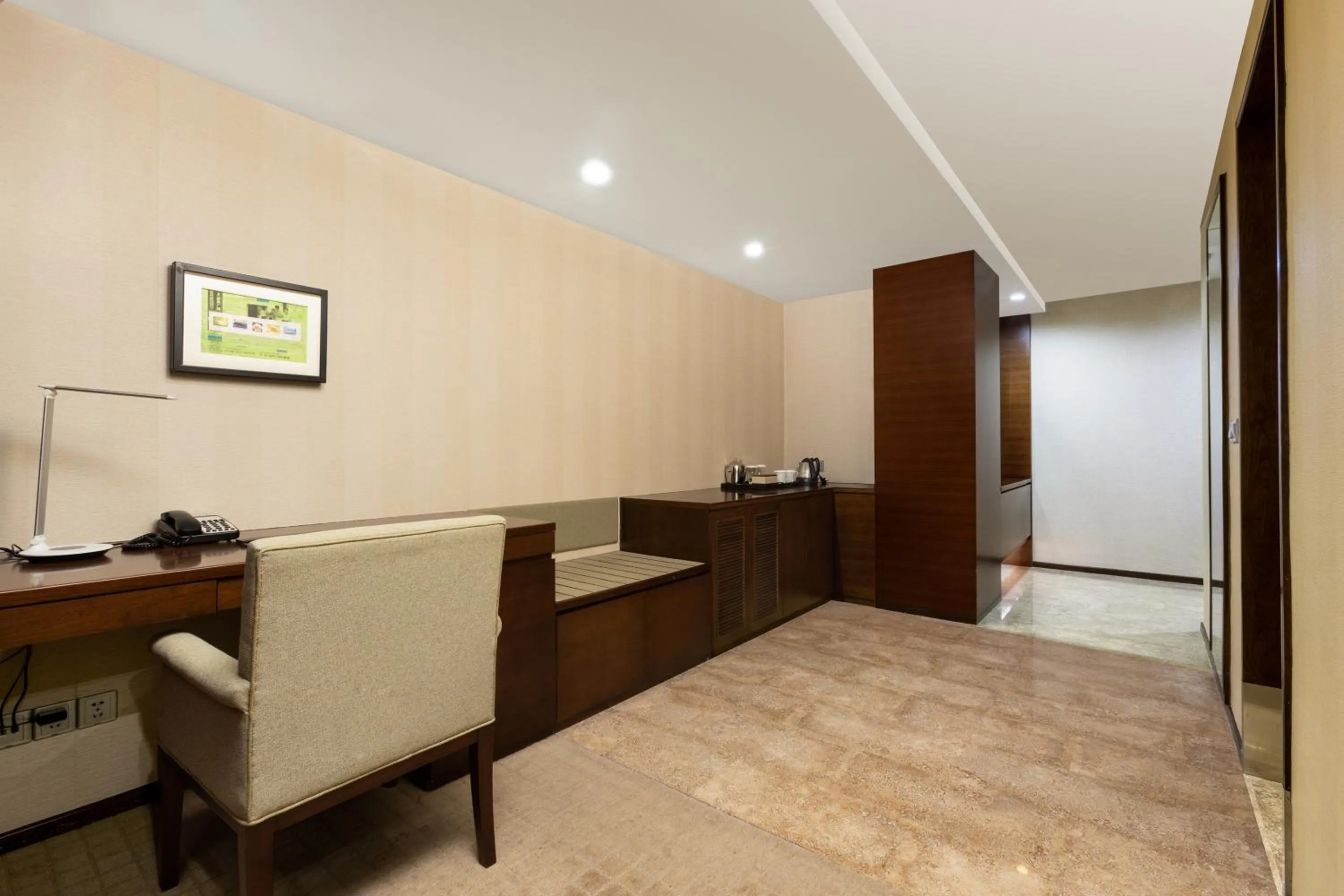 Bed in Millennium Hotel Wuxi