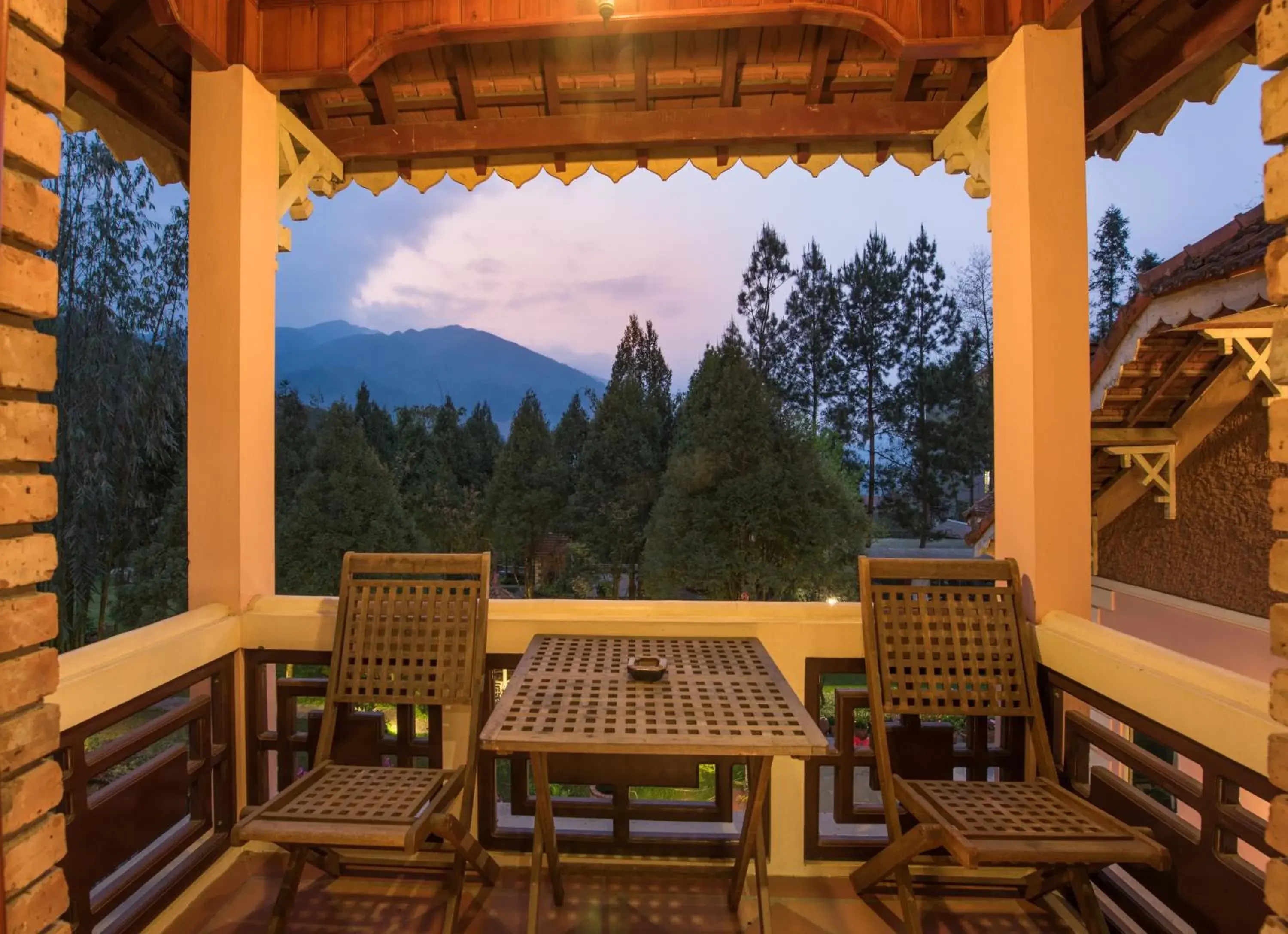 King Room with Balcony in Sapa Garden Bed and Breakfast King Room with Balcony in Sapa Garden Bed and Breakfast