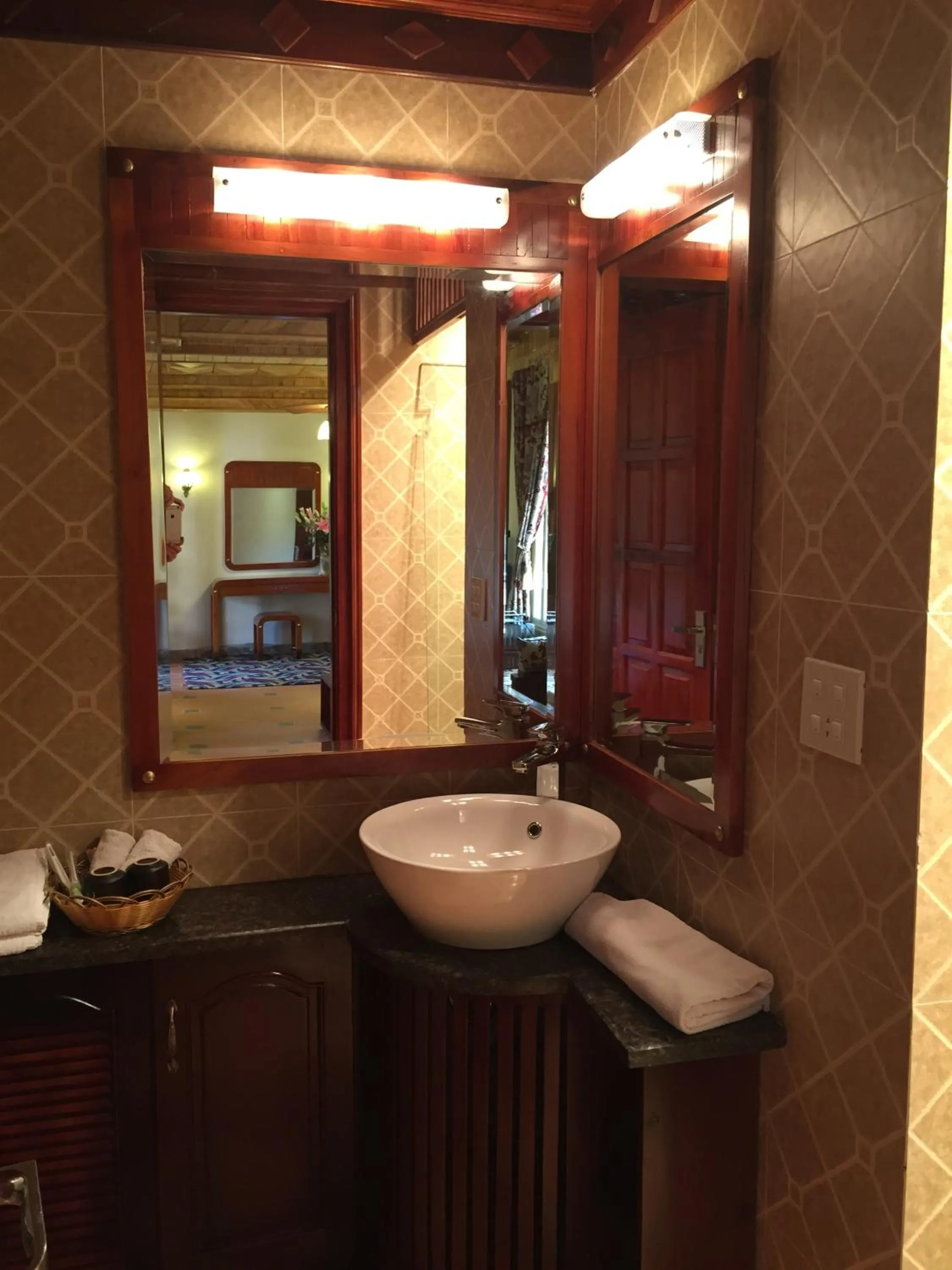 Bathroom in Sapa Garden Bed and Breakfast