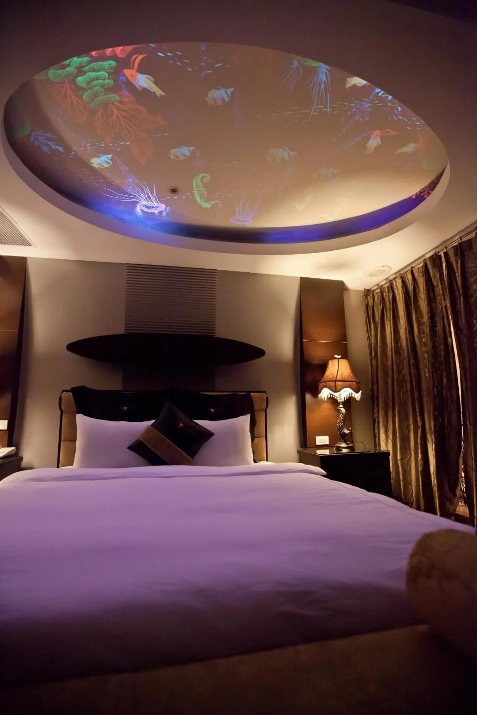 Bed in Taipei Lotty Hotel