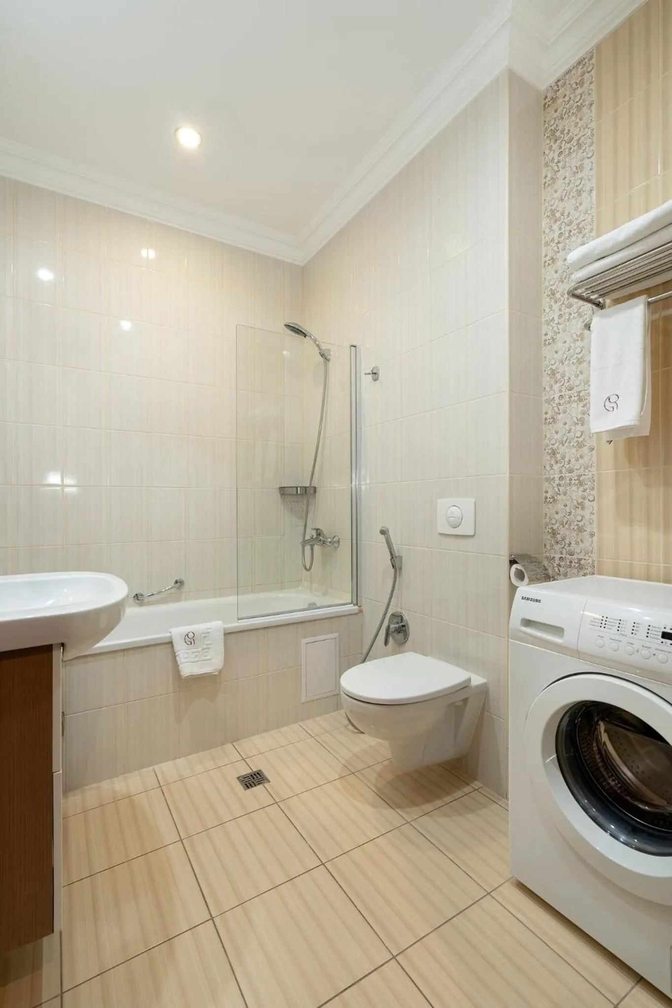 Bathroom in Greguar Hotel by UHM