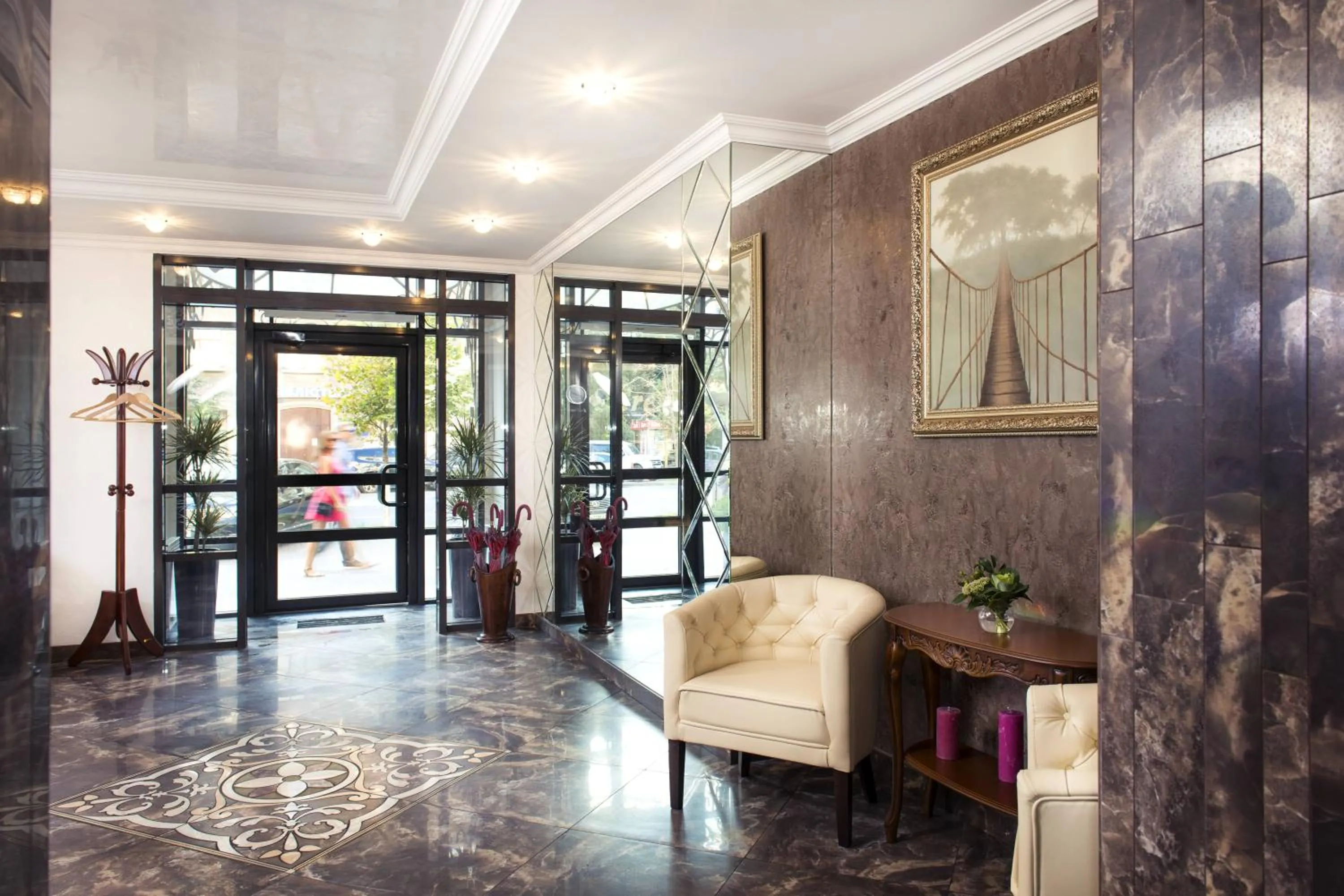 Lobby or reception in Greguar Hotel by UHM