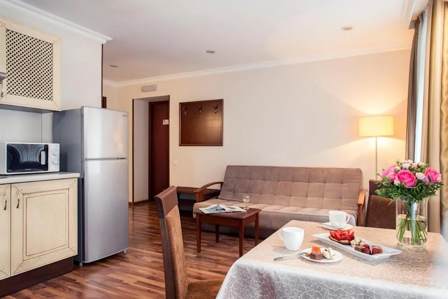 kitchen in Greguar Hotel by UHM