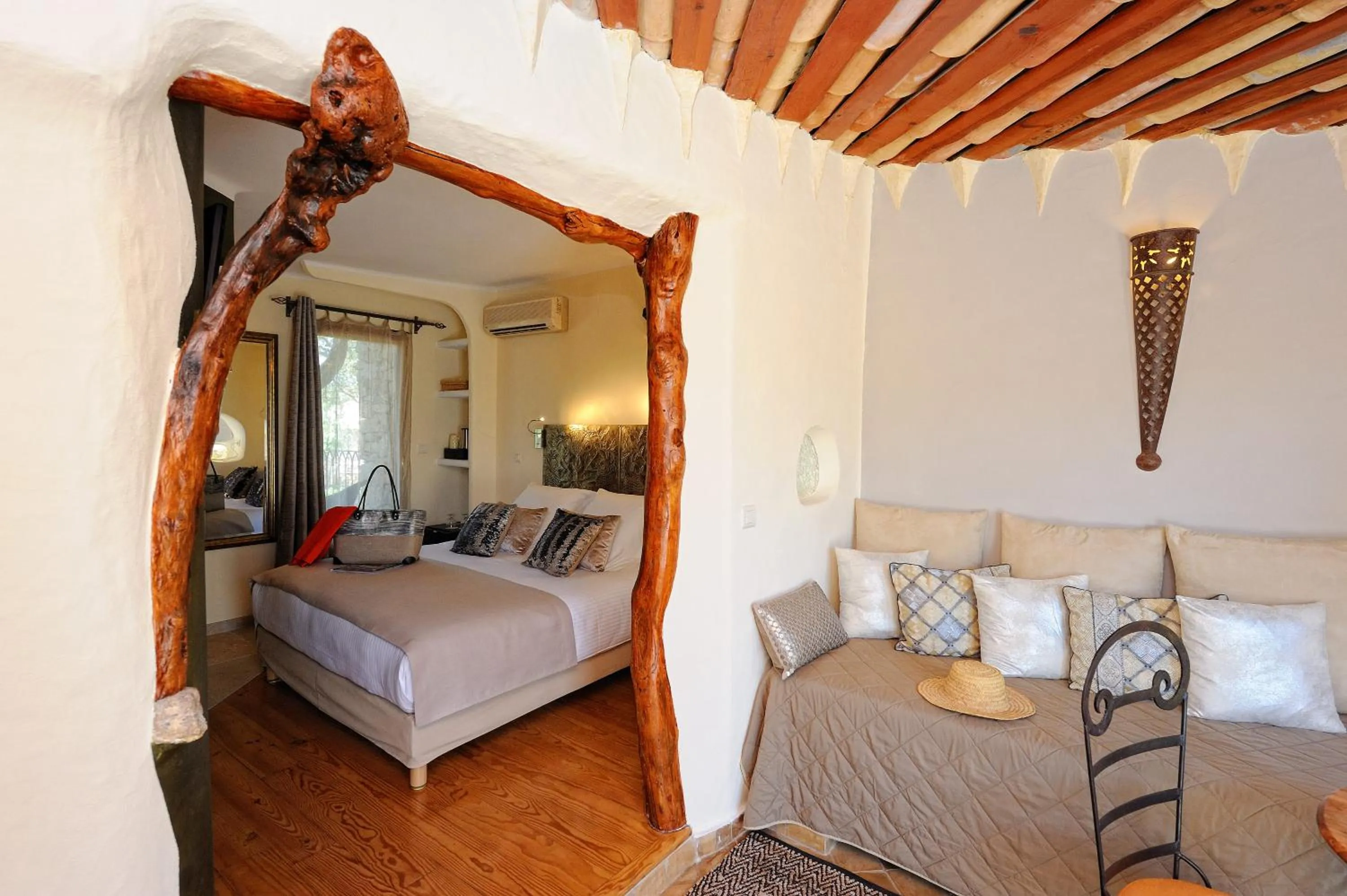 Photo of the whole room, Bed in Lodge de Charme A Cheda