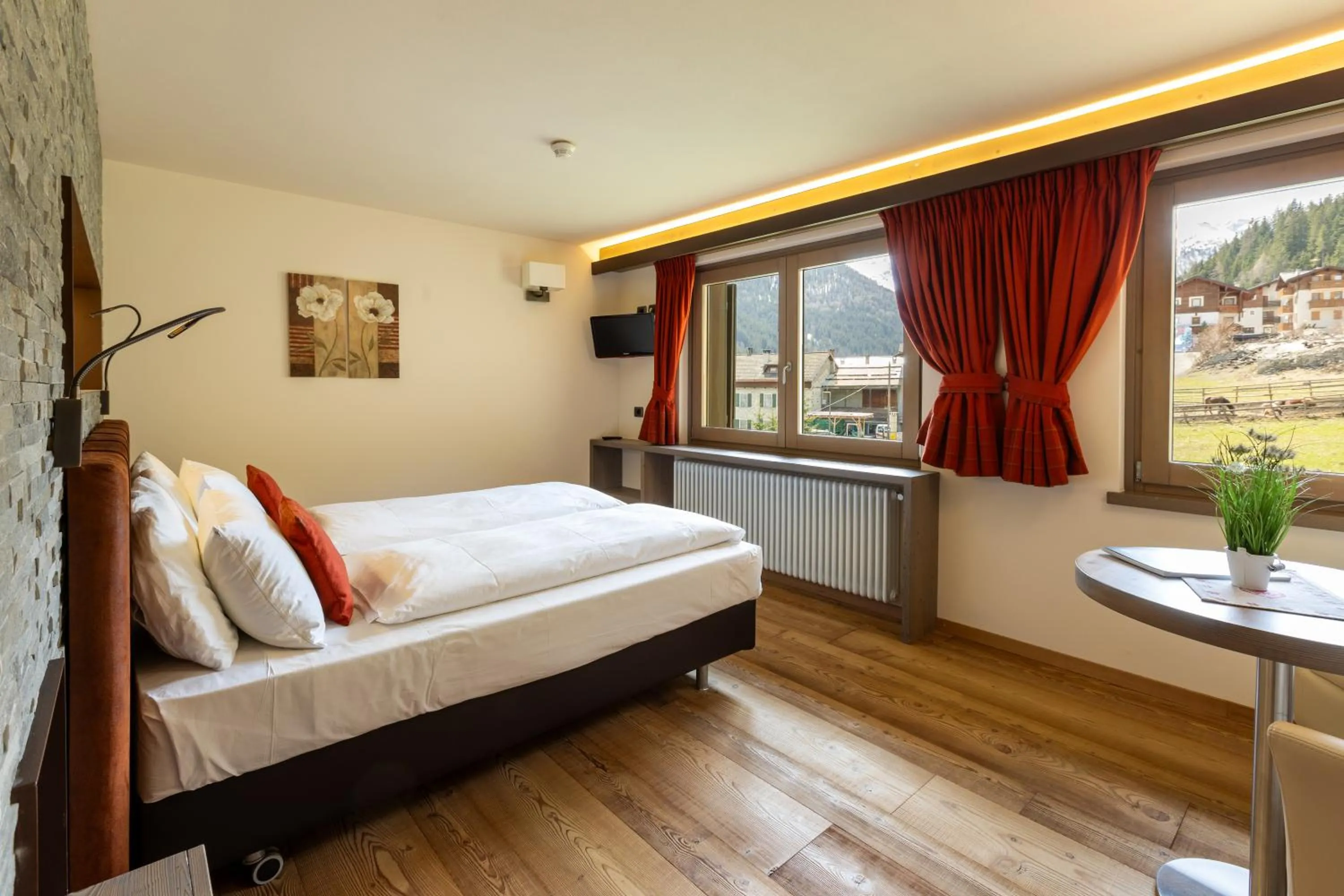 Bedroom, Bed in Hotel Cardo