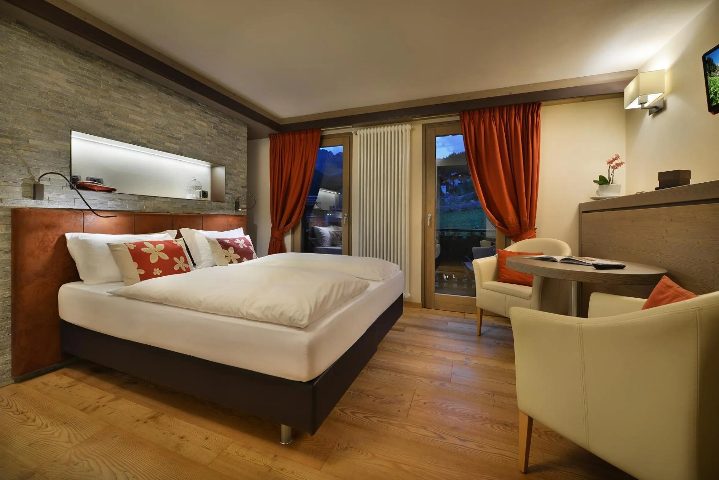 Bedroom, Bed in Hotel Cardo