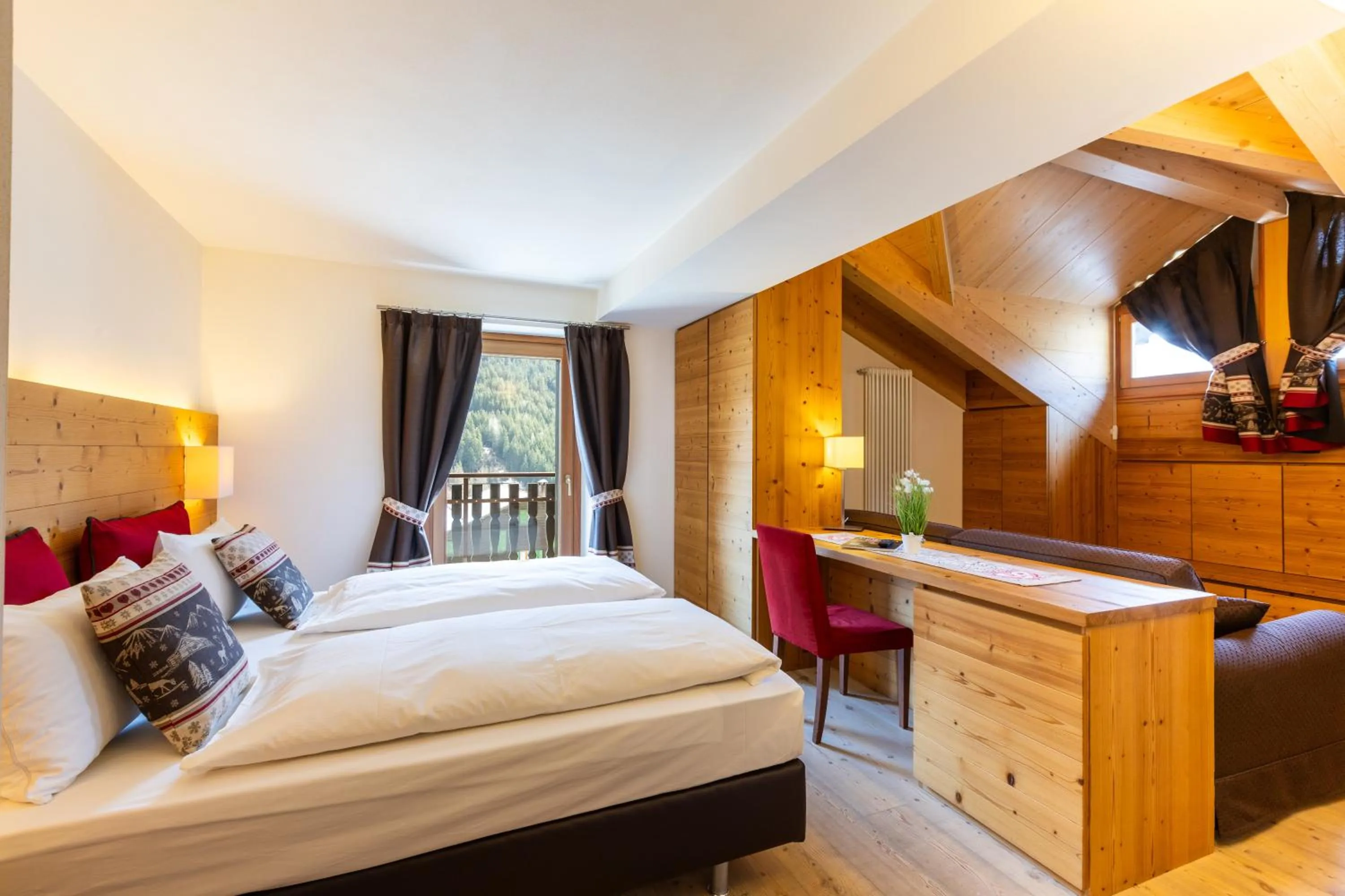 Bedroom, Bed in Hotel Cardo