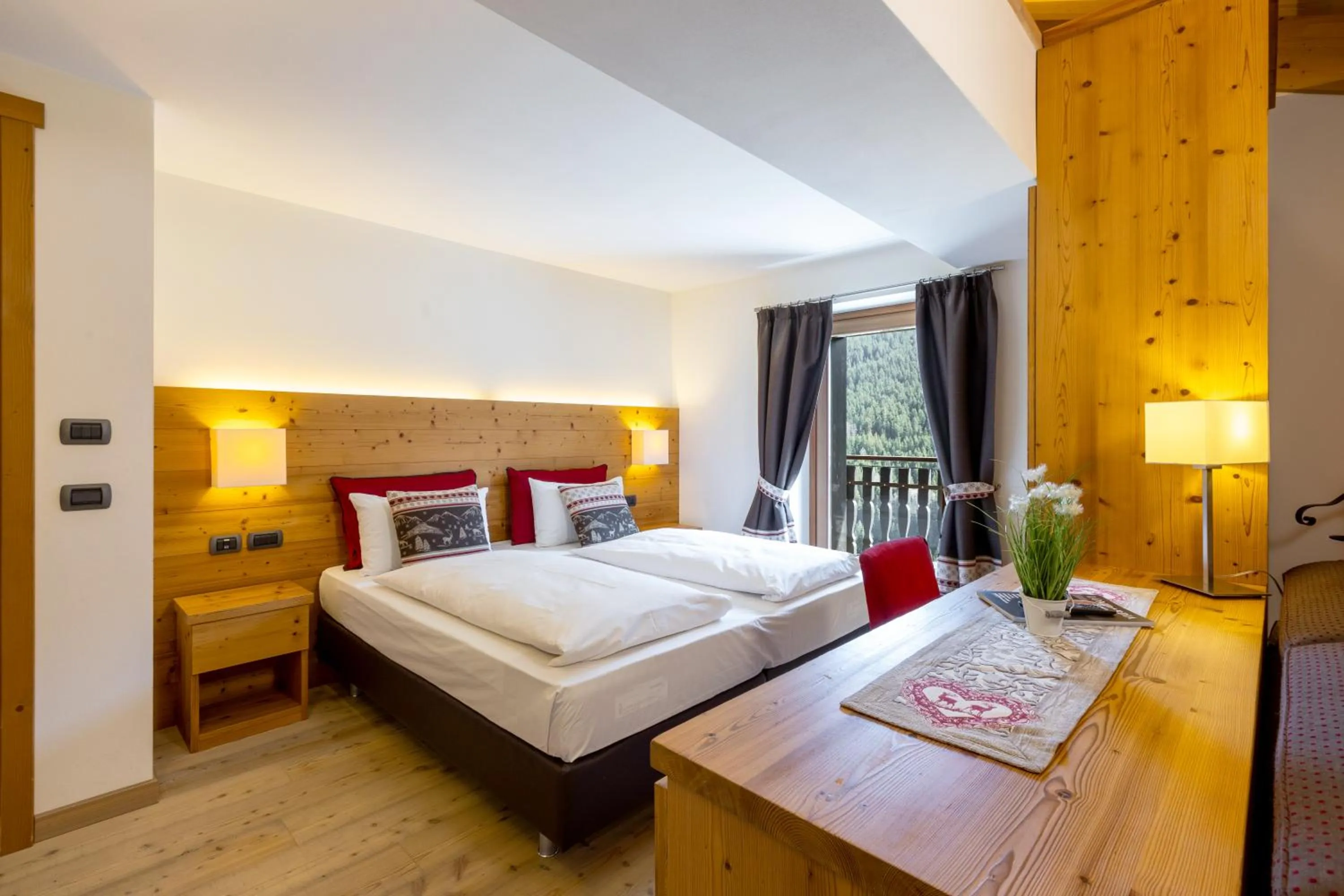 Bedroom, Bed in Hotel Cardo