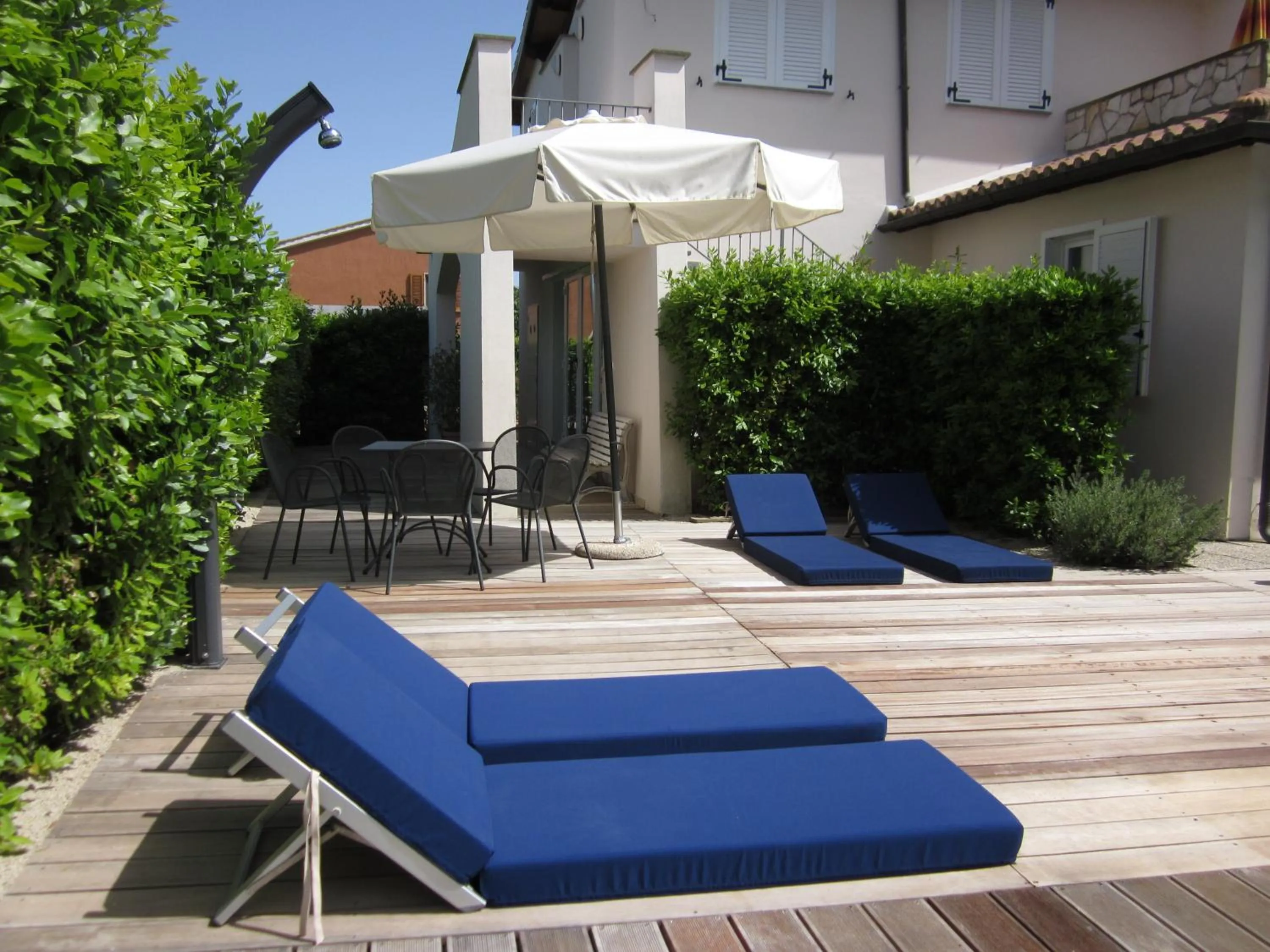 Pool view in Hotel Villa Smeraldo