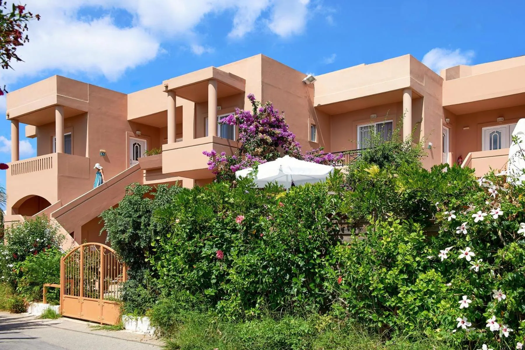 Property building in Solon Apartments