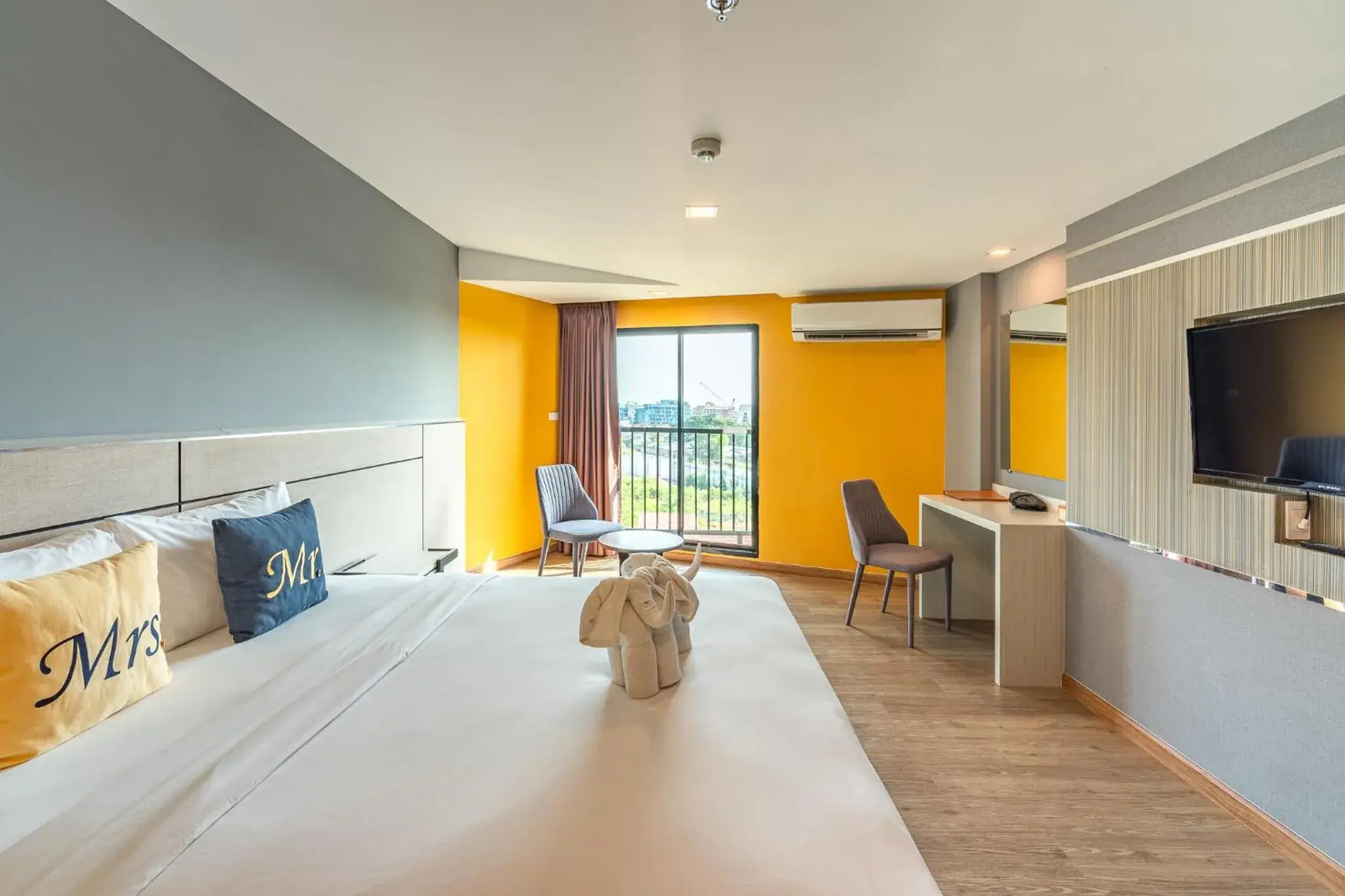 Deluxe Double Room in LawinTa Hotel Pattaya Deluxe Double Room in LawinTa Hotel Pattaya