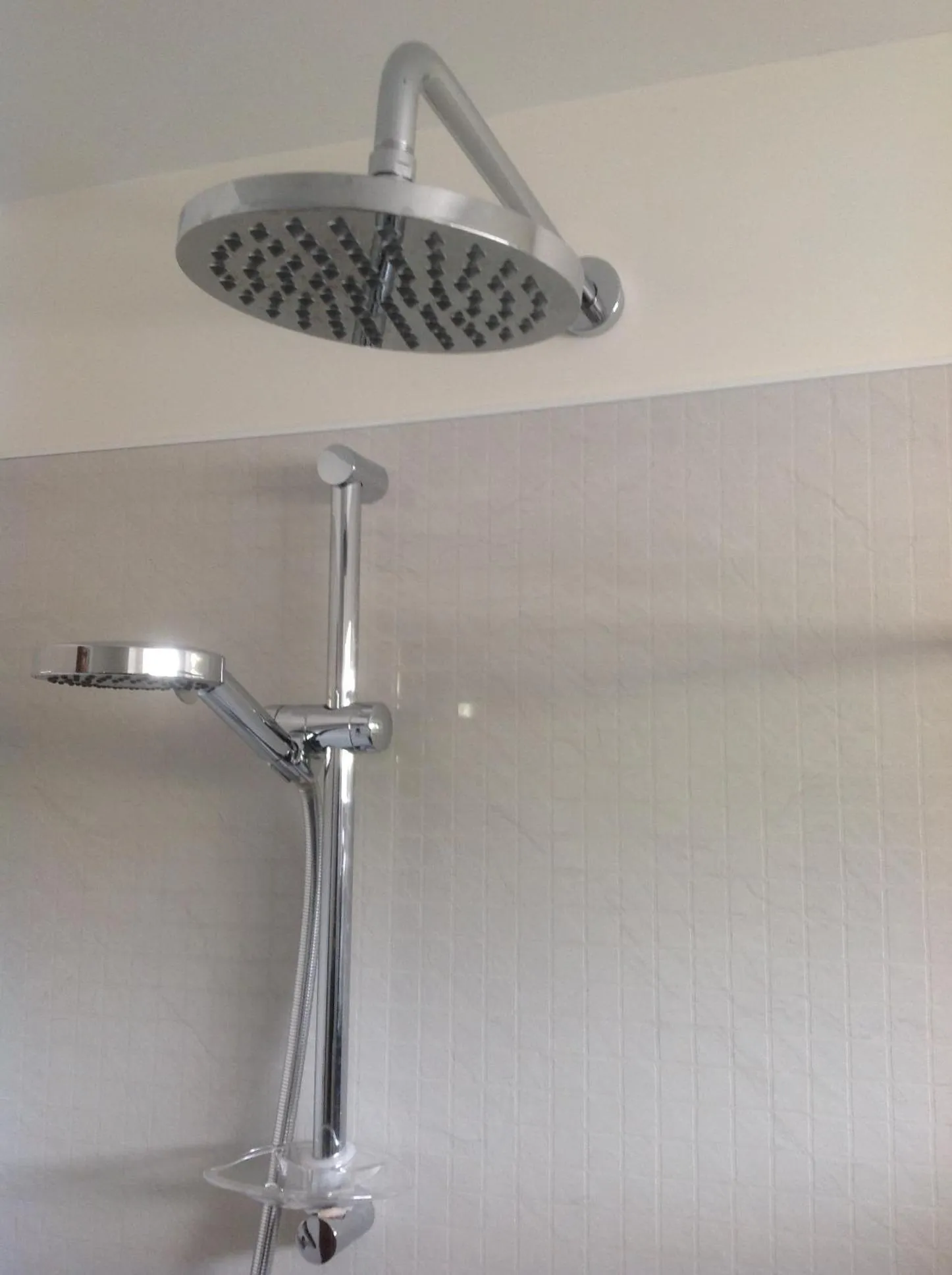 Shower in Quinlan & Cooke Boutique Townhouse and QCs Seafood Restaurant